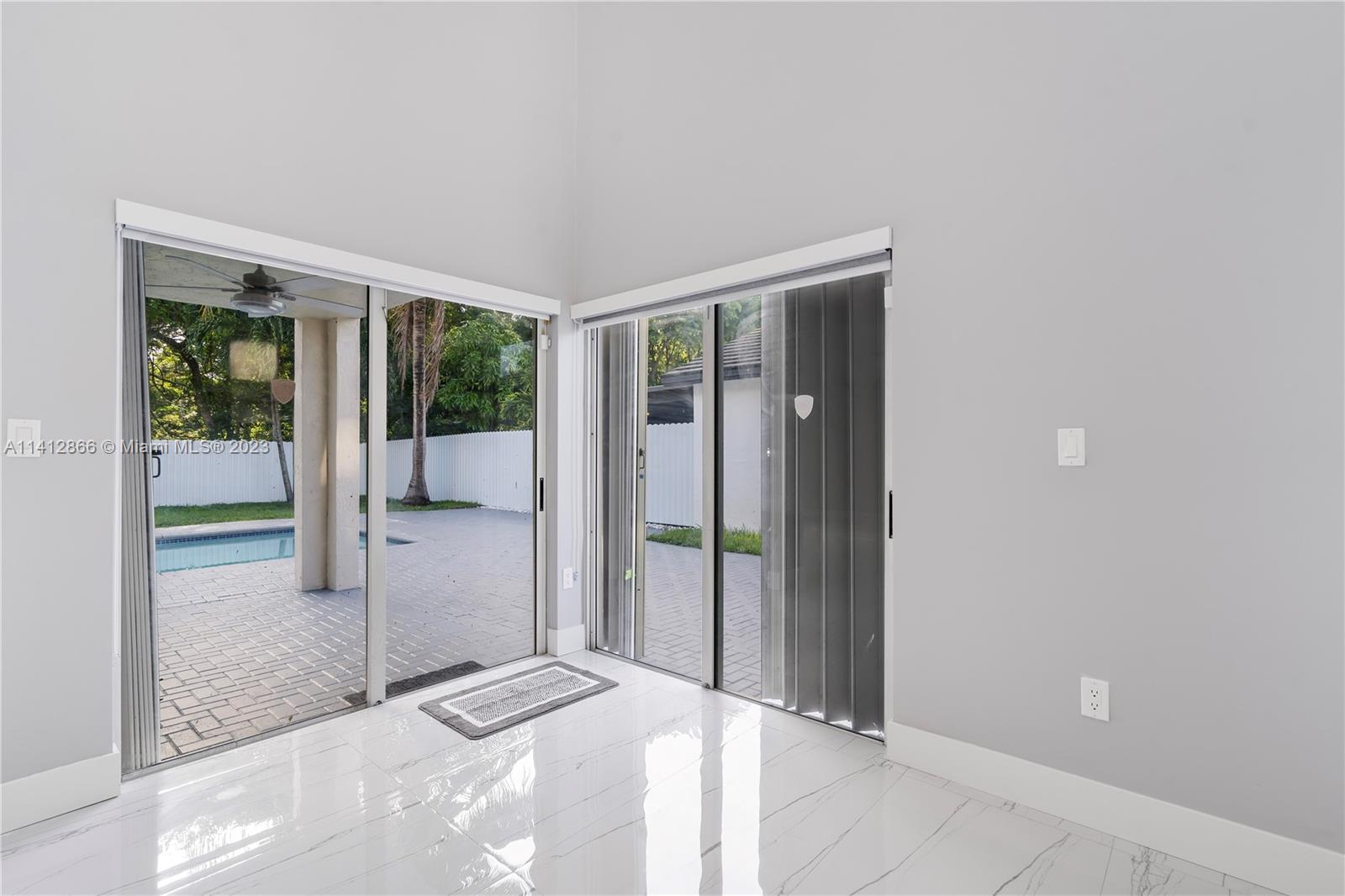 ADVENTURE HOMES - Residential