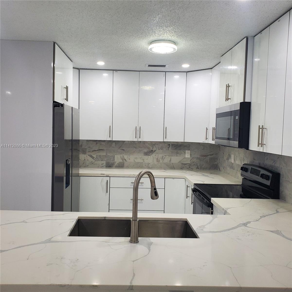 ADVENTURE HOMES - Residential
