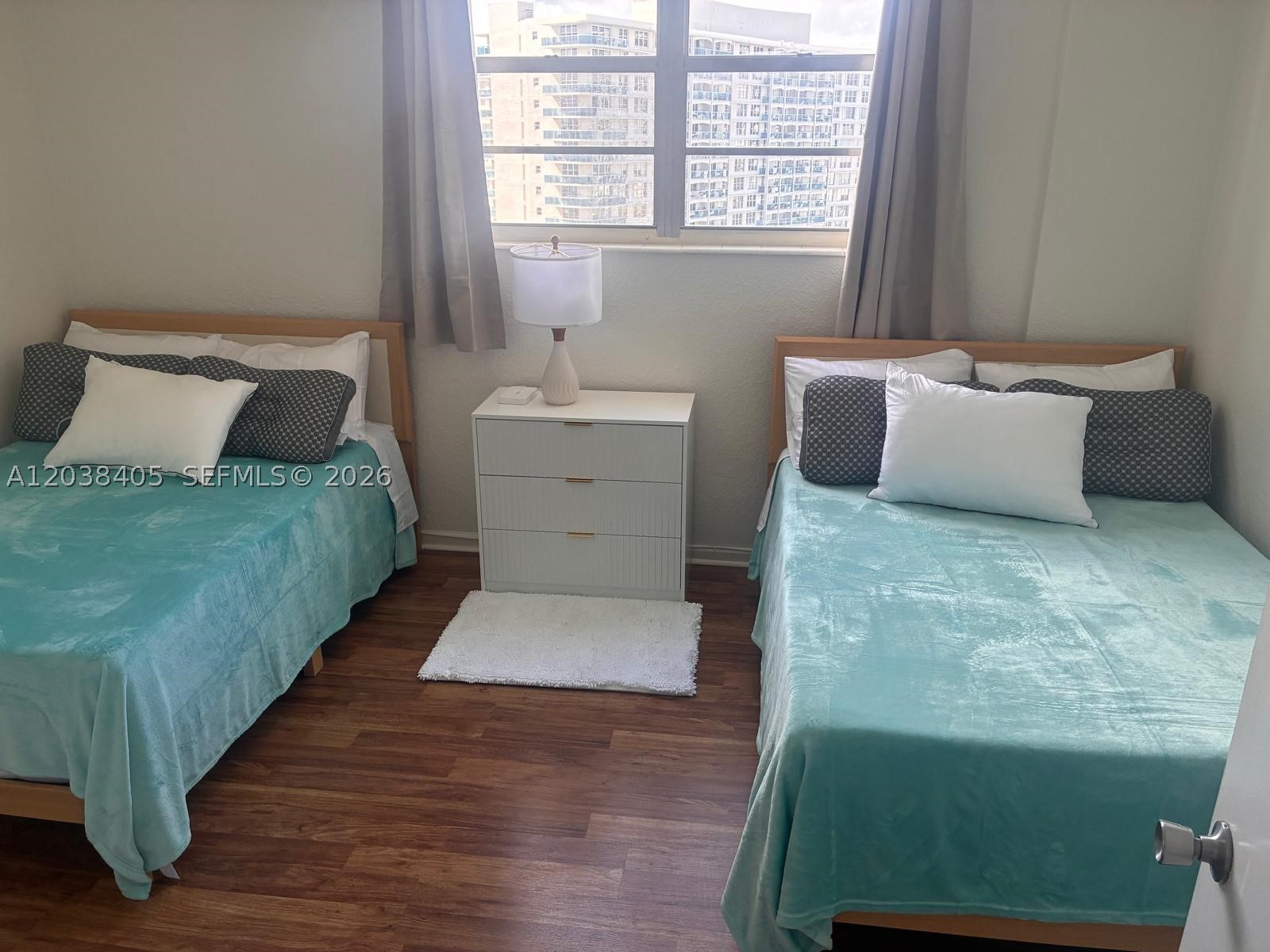 TIDES ON HOLLYWOOD BEACH - Residential Lease