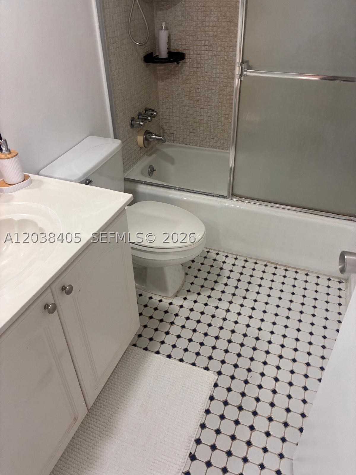 TIDES ON HOLLYWOOD BEACH - Residential Lease