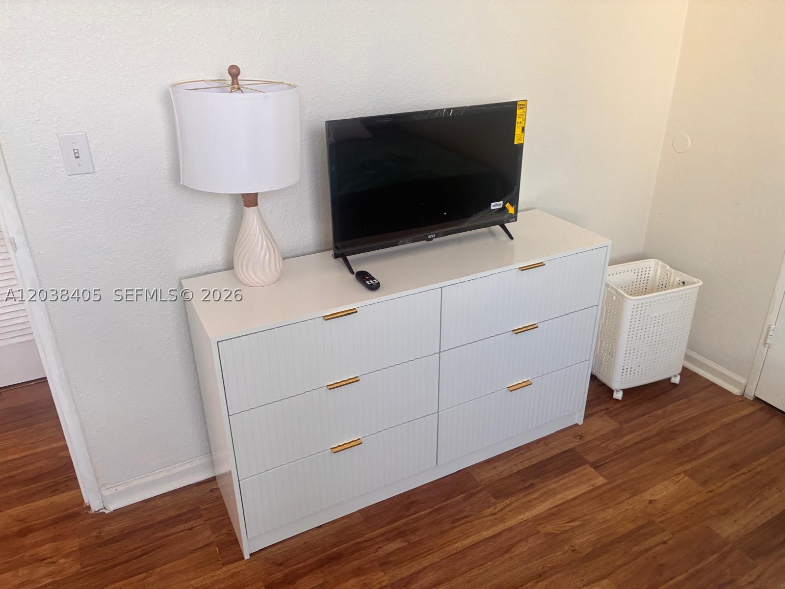 TIDES ON HOLLYWOOD BEACH - Residential Lease