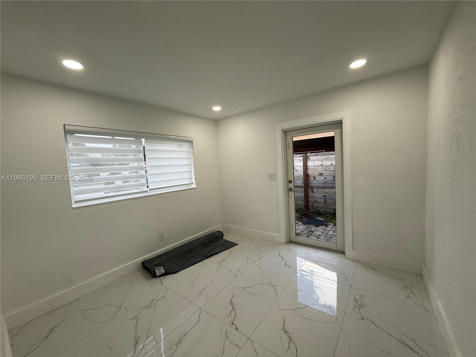 WINDWARD ESTATES SEC 1 - Residential