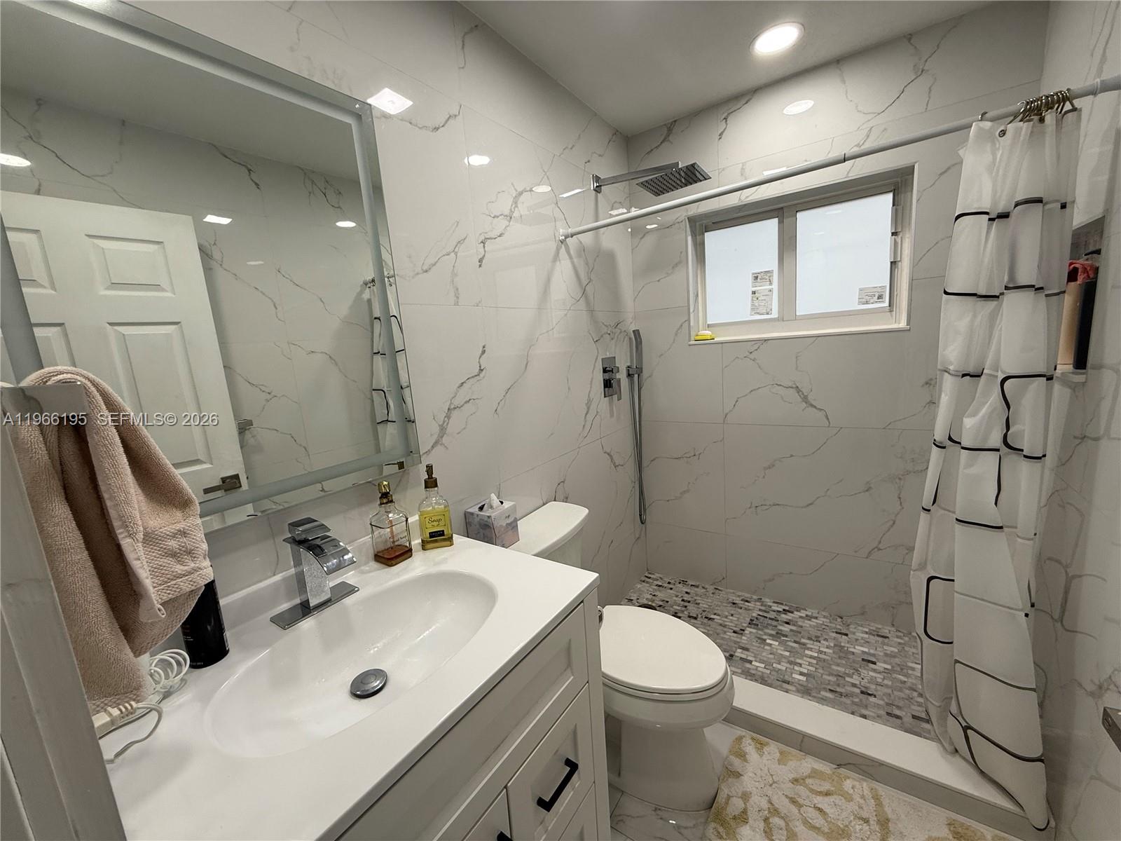 WINDWARD ESTATES SEC 1 - Residential