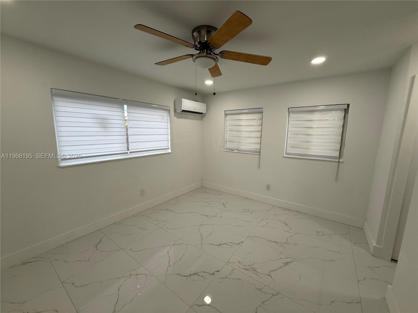 WINDWARD ESTATES SEC 1 - Residential