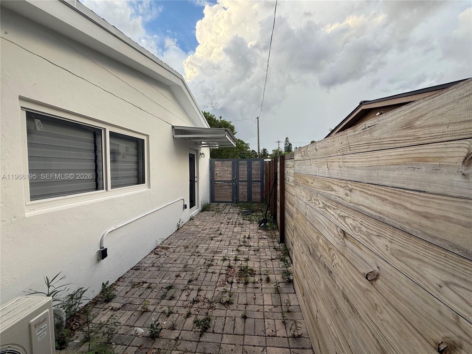 WINDWARD ESTATES SEC 1 - Residential