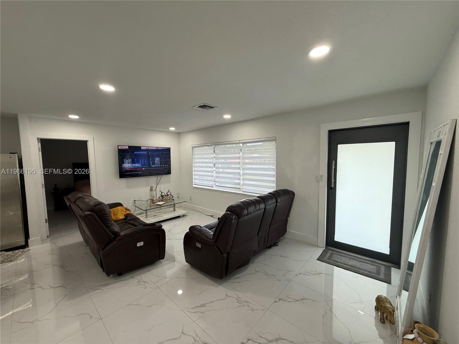 WINDWARD ESTATES SEC 1 - Residential