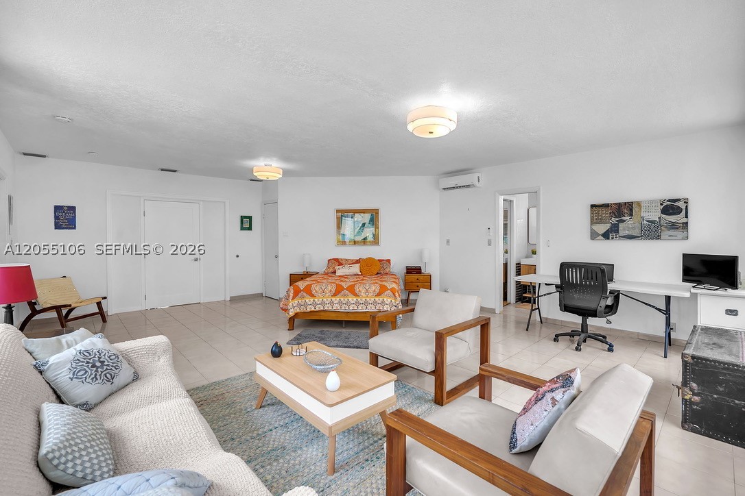 BRICKELL ESTATES - Residential