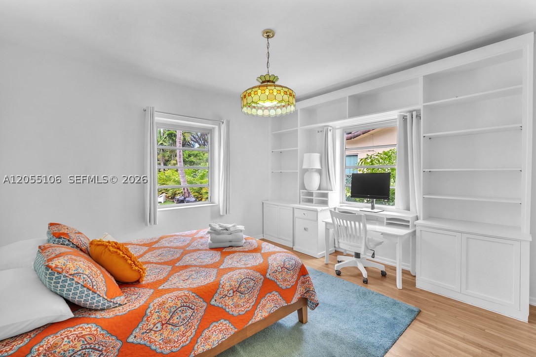 BRICKELL ESTATES - Residential
