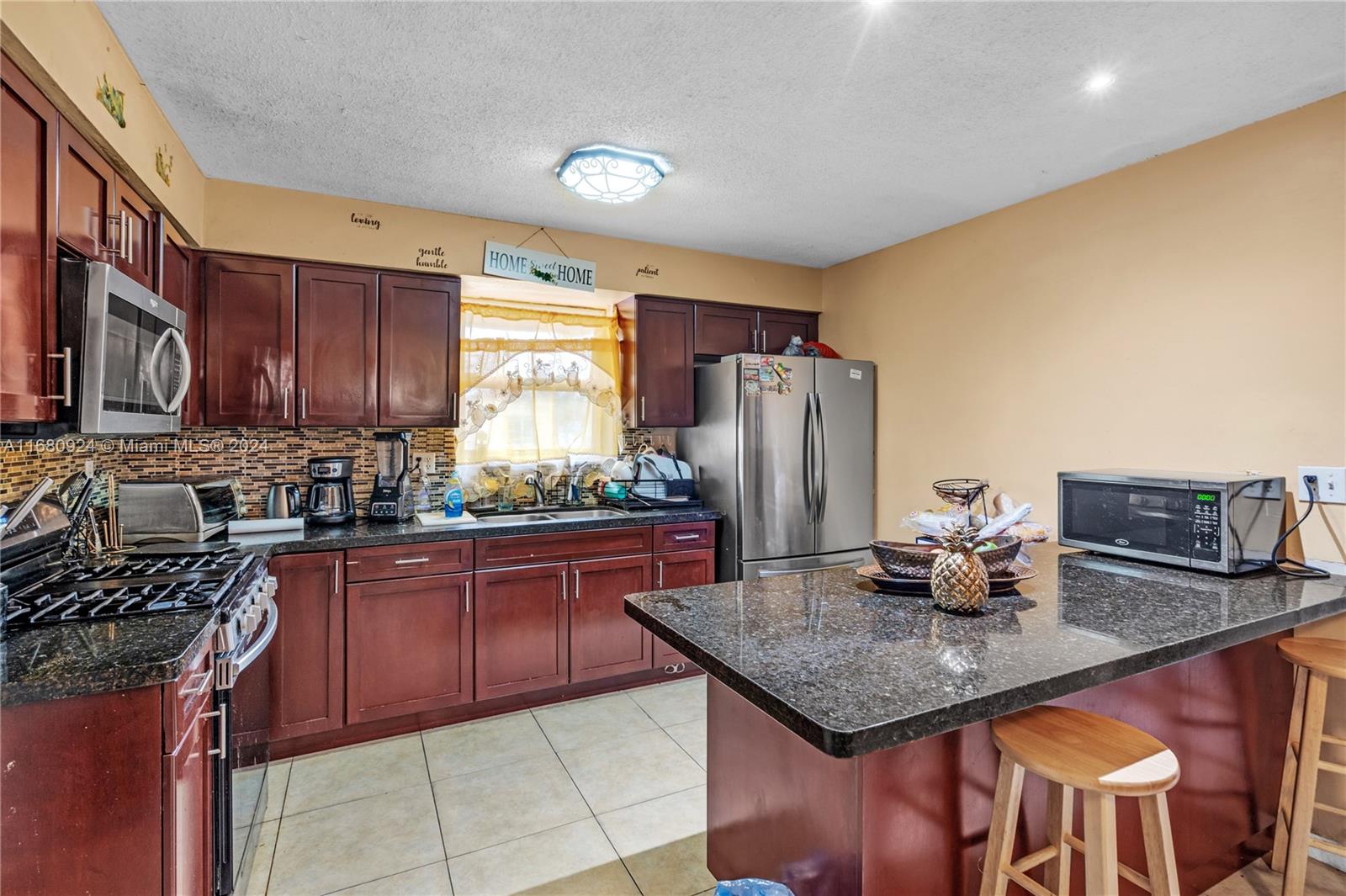 SUNRISE GOLF VILLAGE SEC - Residential