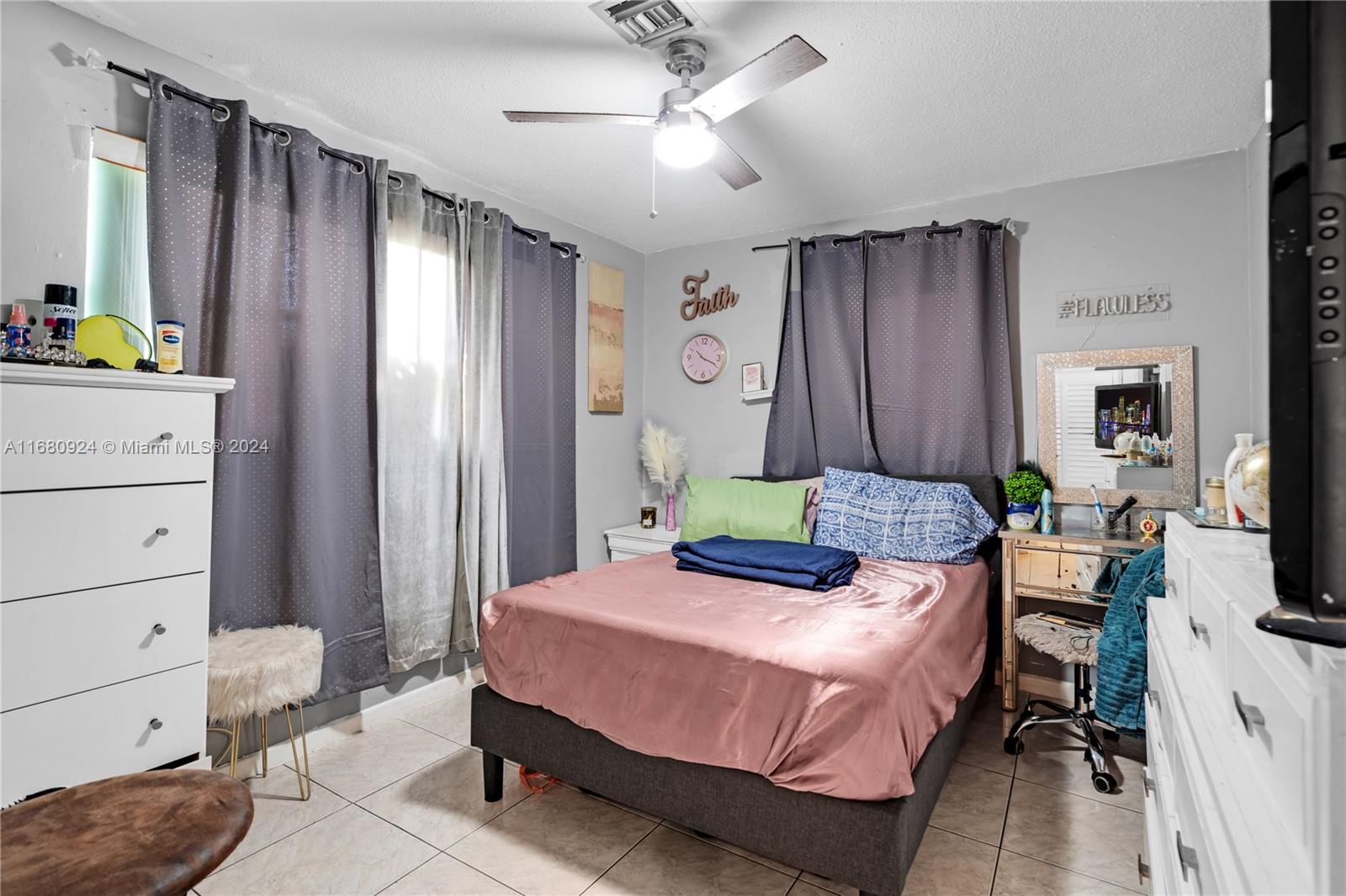SUNRISE GOLF VILLAGE SEC - Residential