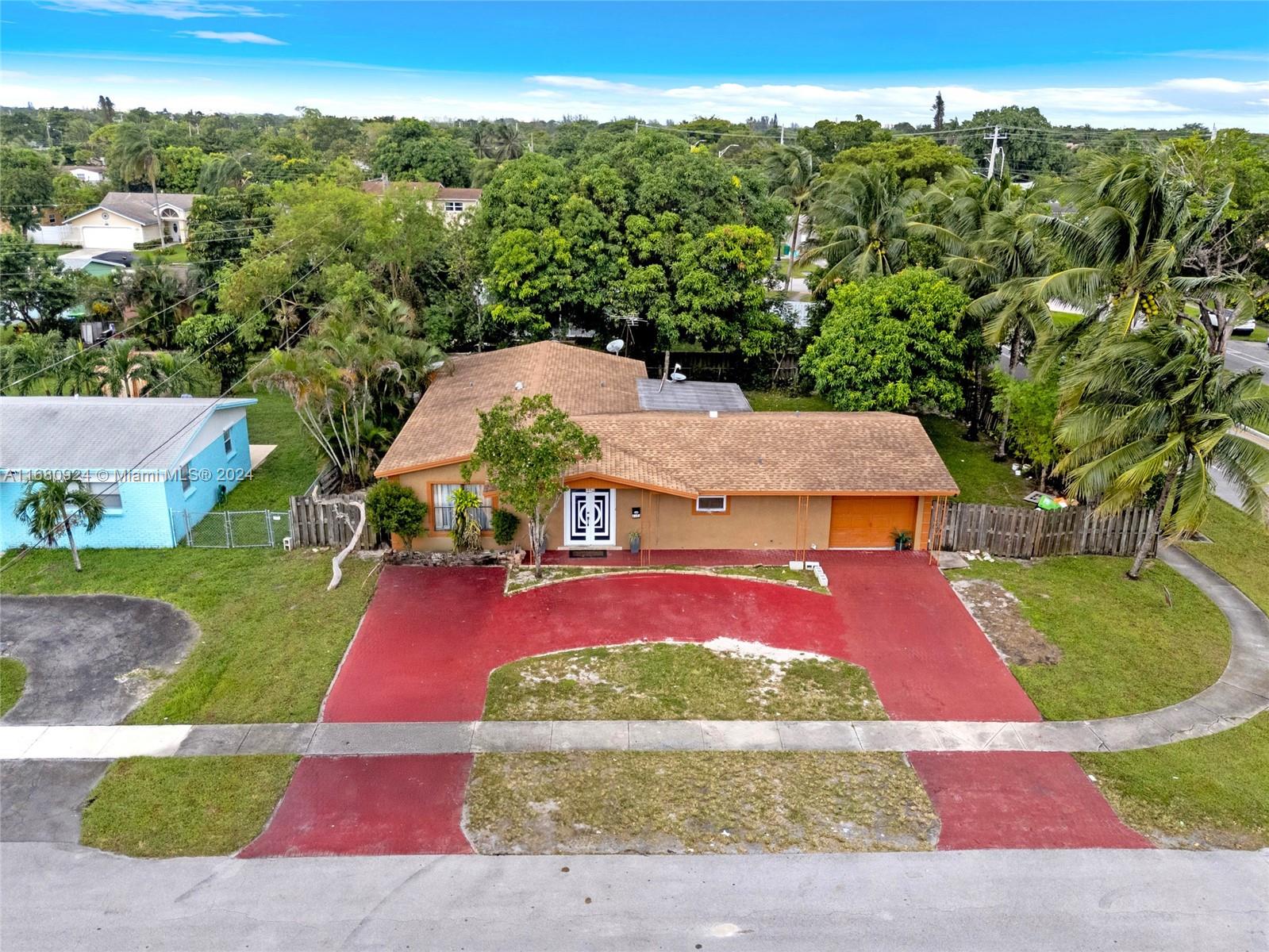 SUNRISE GOLF VILLAGE SEC - Residential
