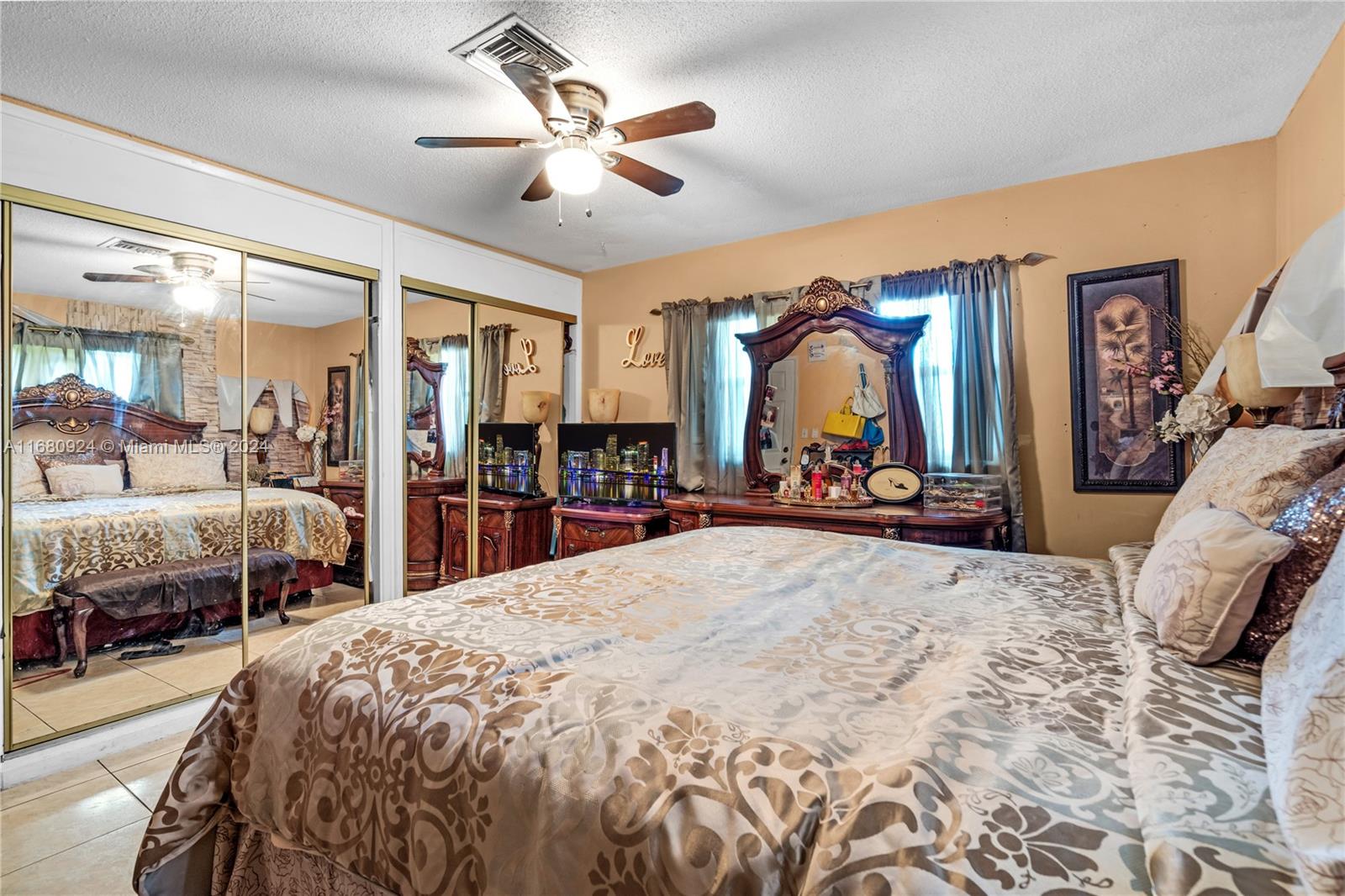 SUNRISE GOLF VILLAGE SEC - Residential