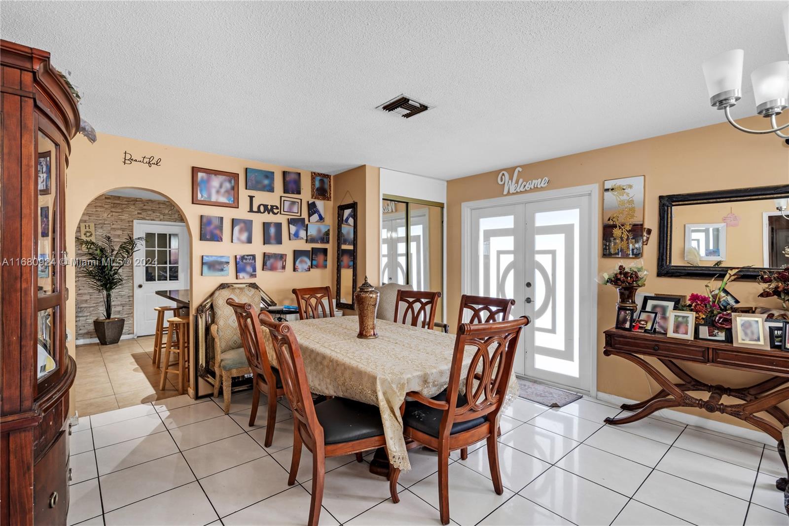 SUNRISE GOLF VILLAGE SEC - Residential
