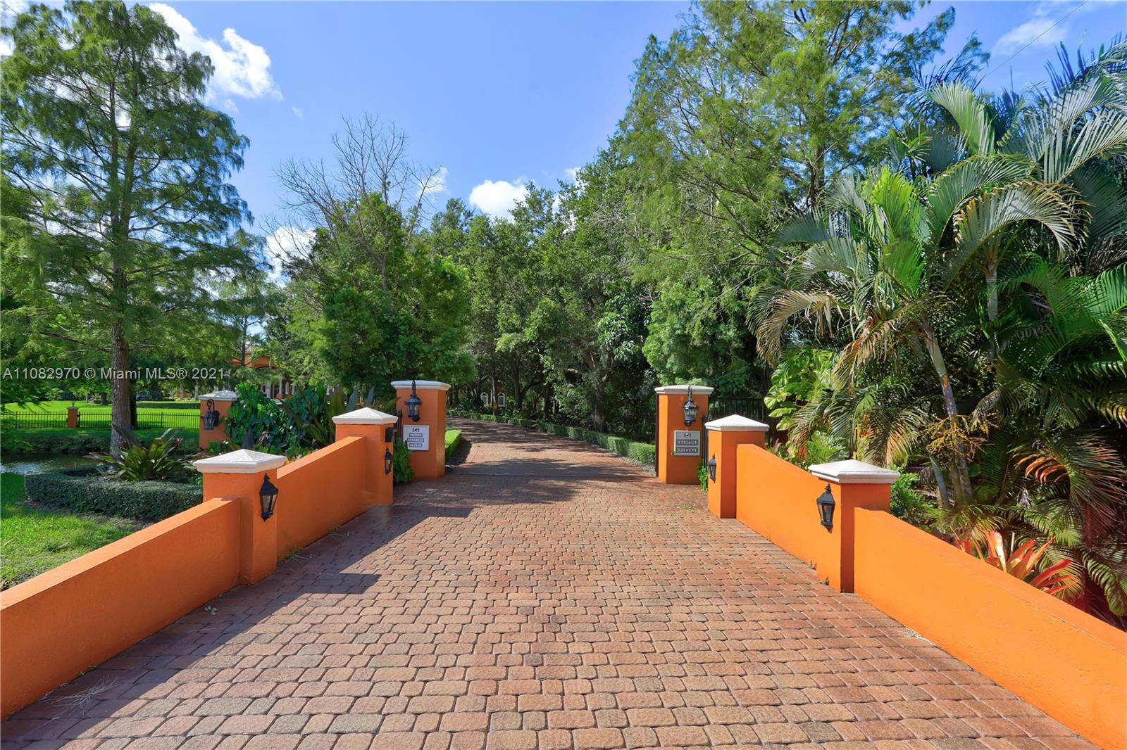 Sunshine Ranches - Residential