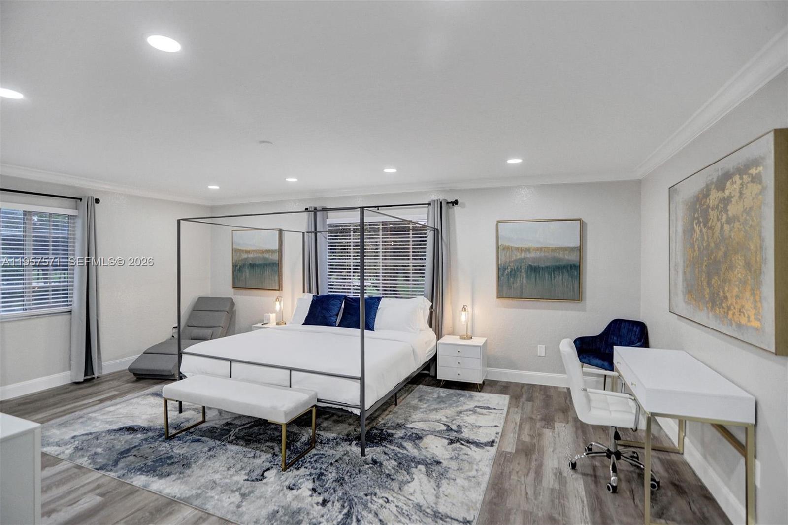 HILLSBORO HEIGHTS - Residential