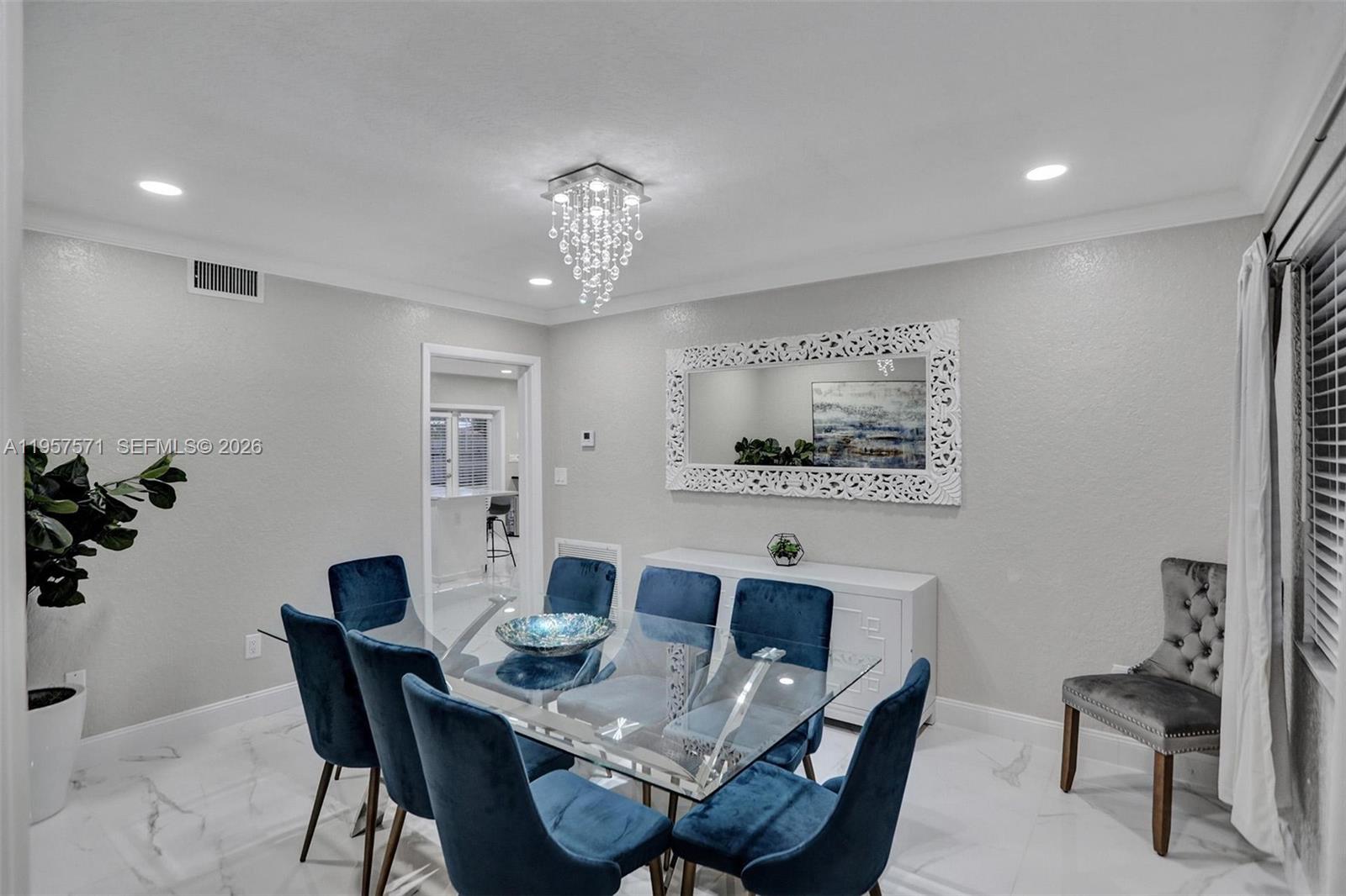 HILLSBORO HEIGHTS - Residential