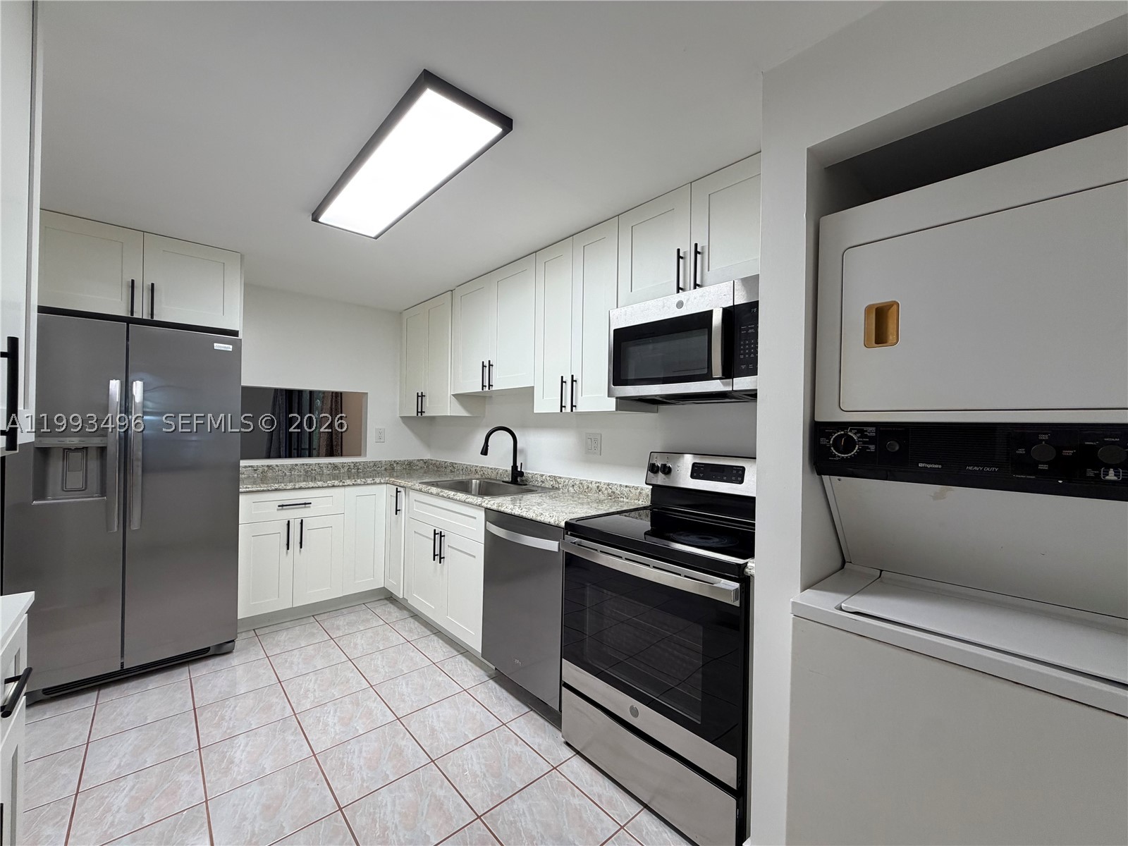Lago West - Residential