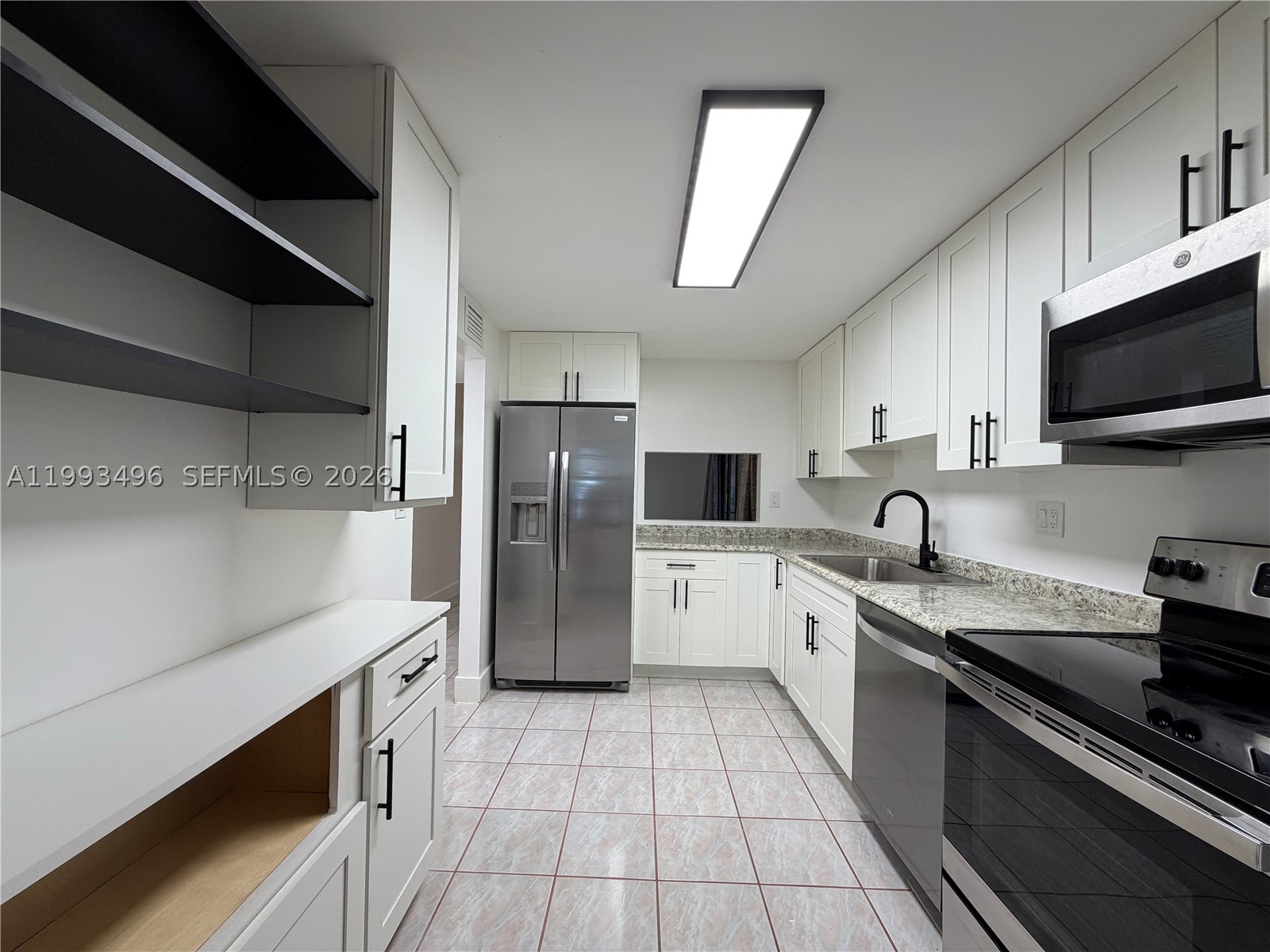 Lago West - Residential