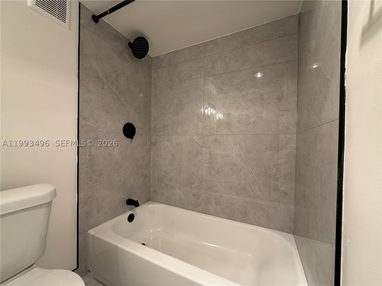 Lago West - Residential