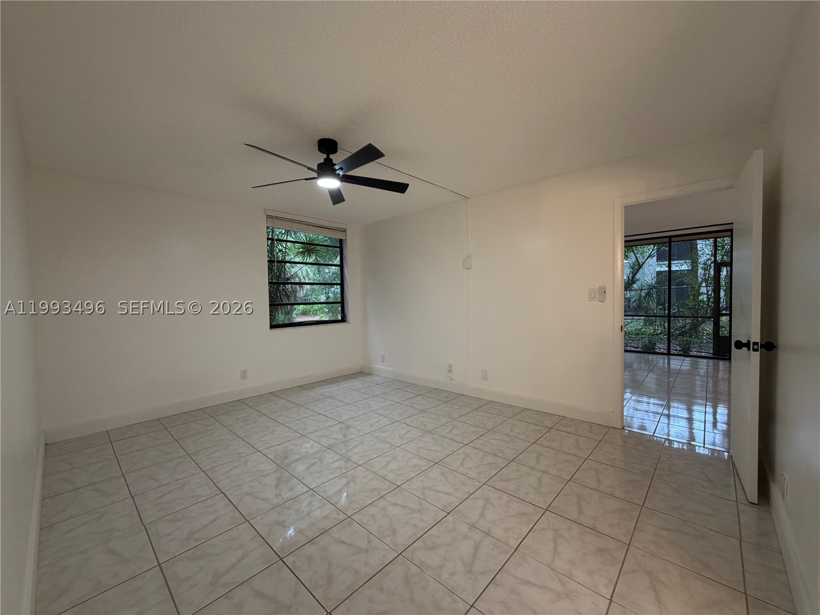 Lago West - Residential