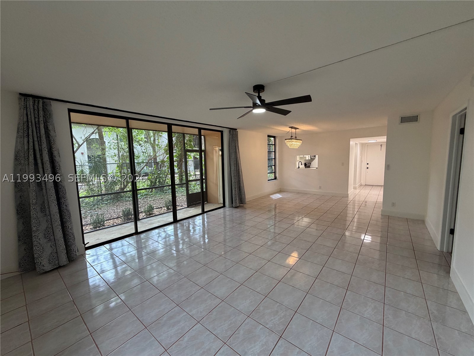 Lago West - Residential