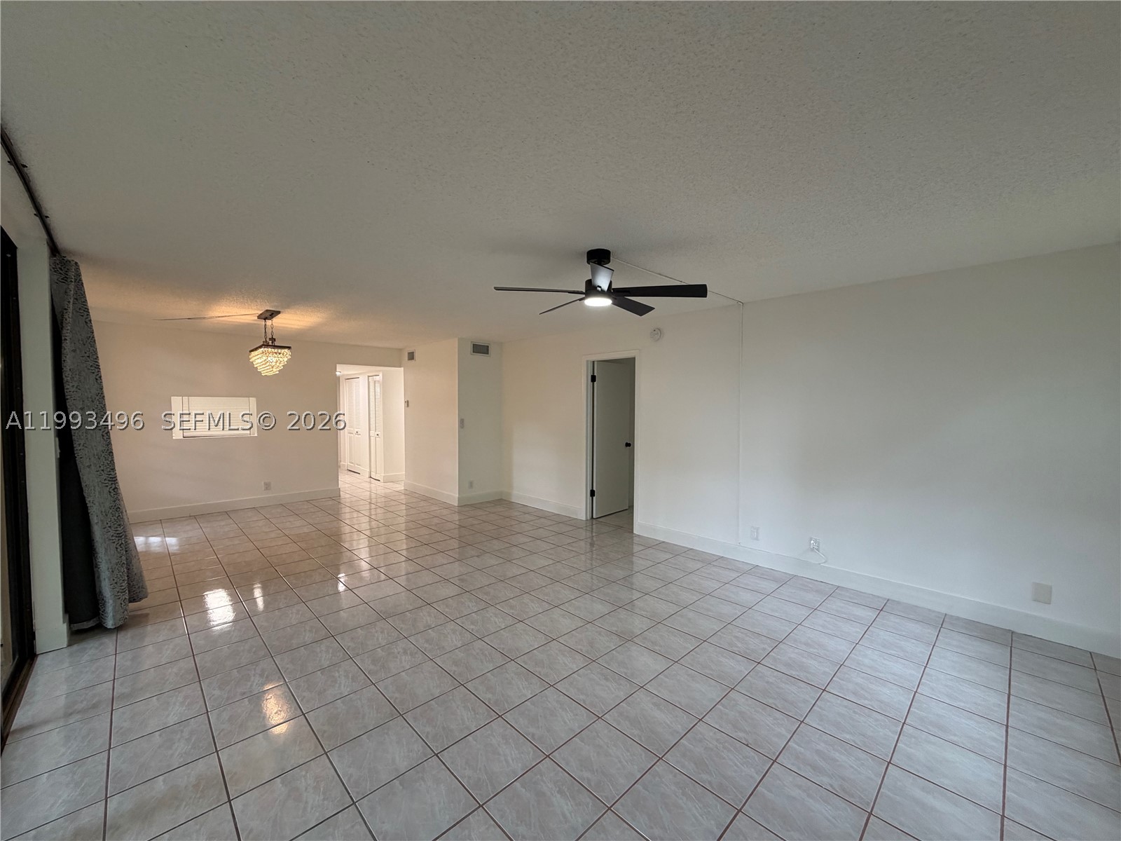 Lago West - Residential