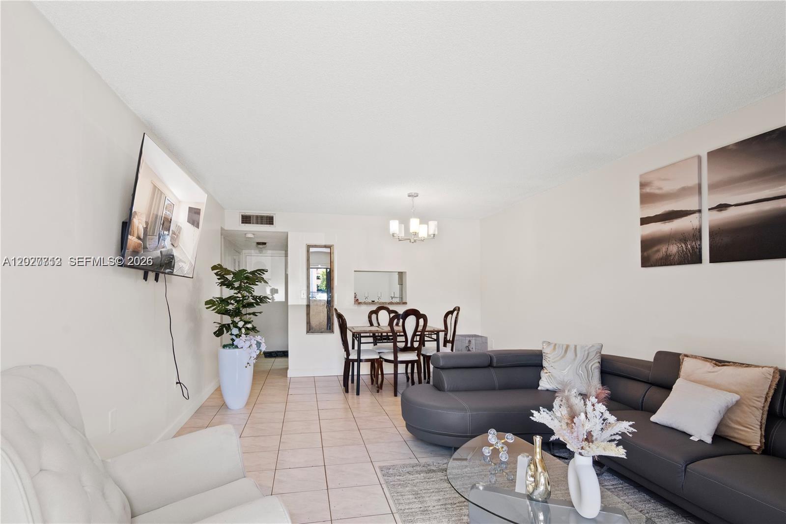 EL CID CONDO - Residential