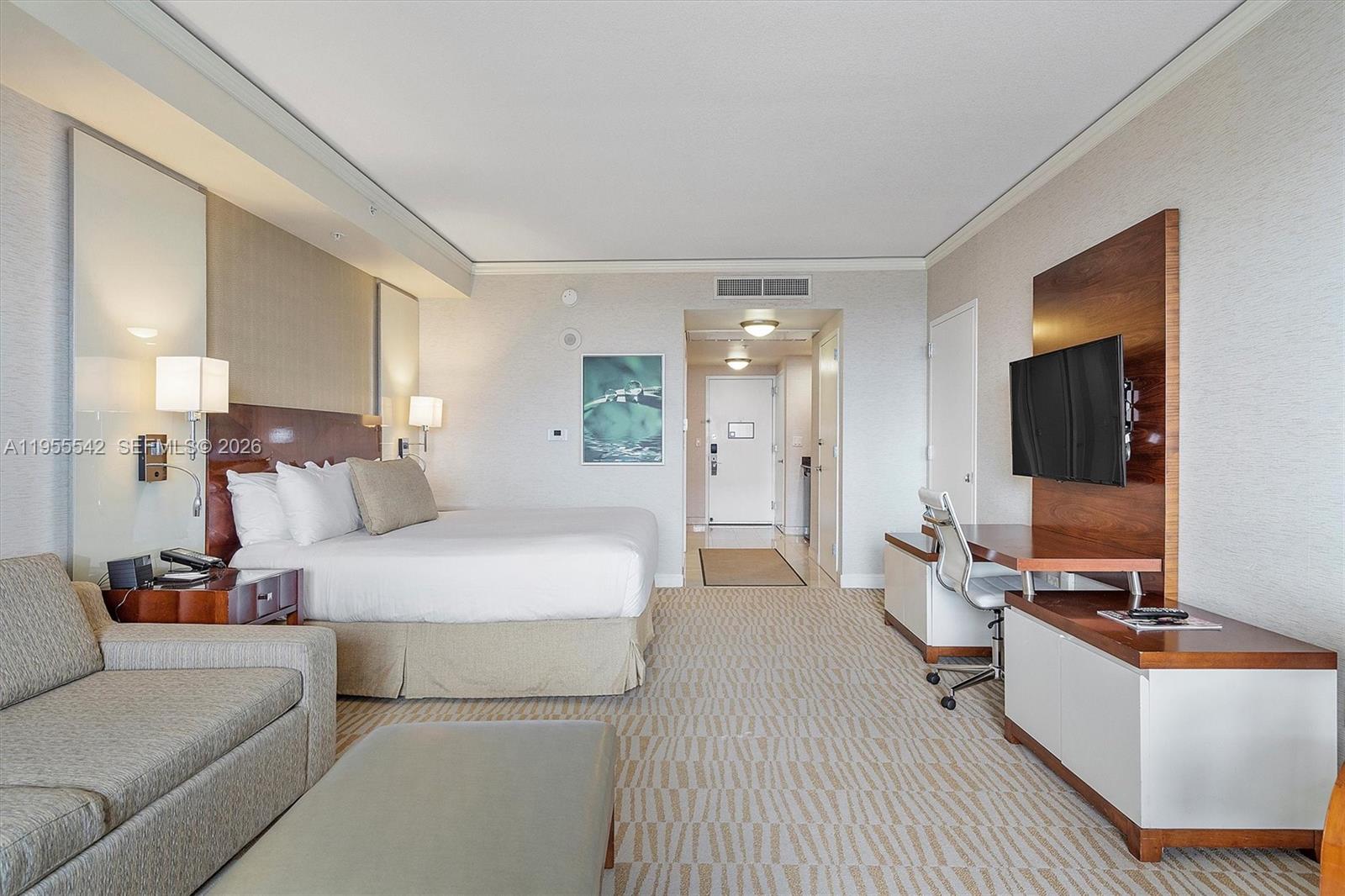 TRUMP INTERNATIONAL SONES - Residential