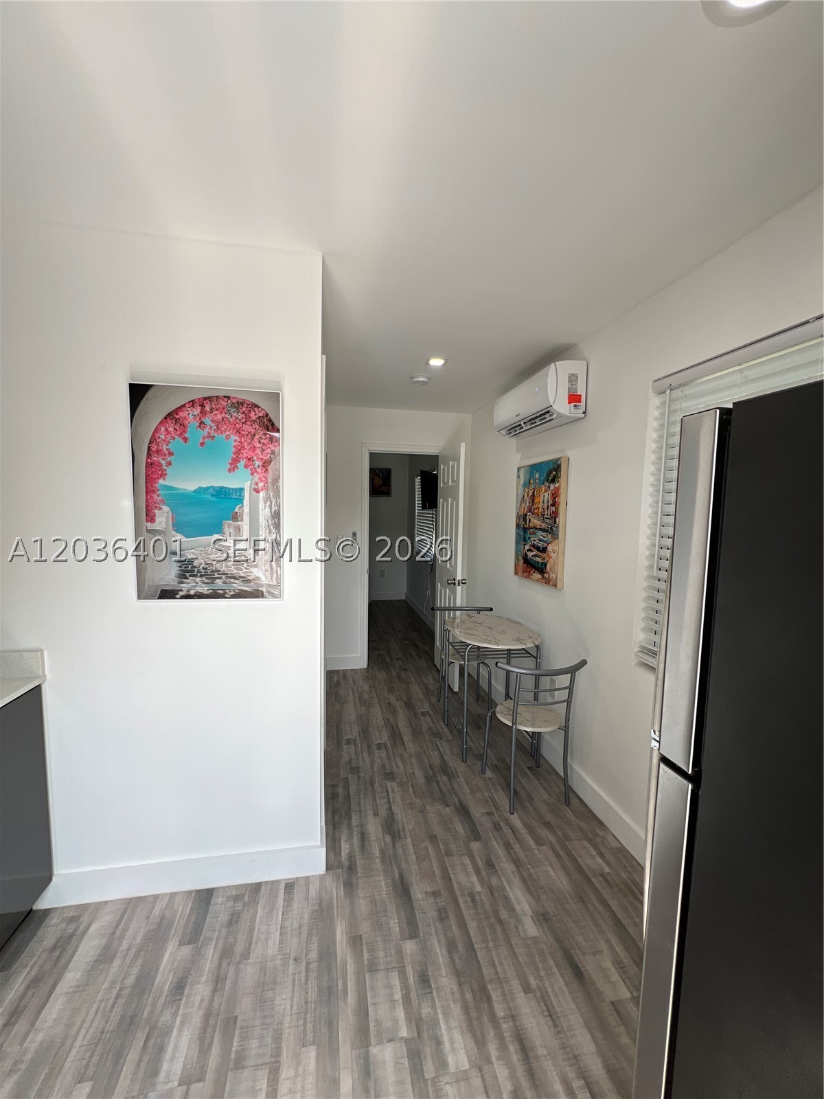 HOLLYWOOD LITTLE RANCHES - Residential Lease