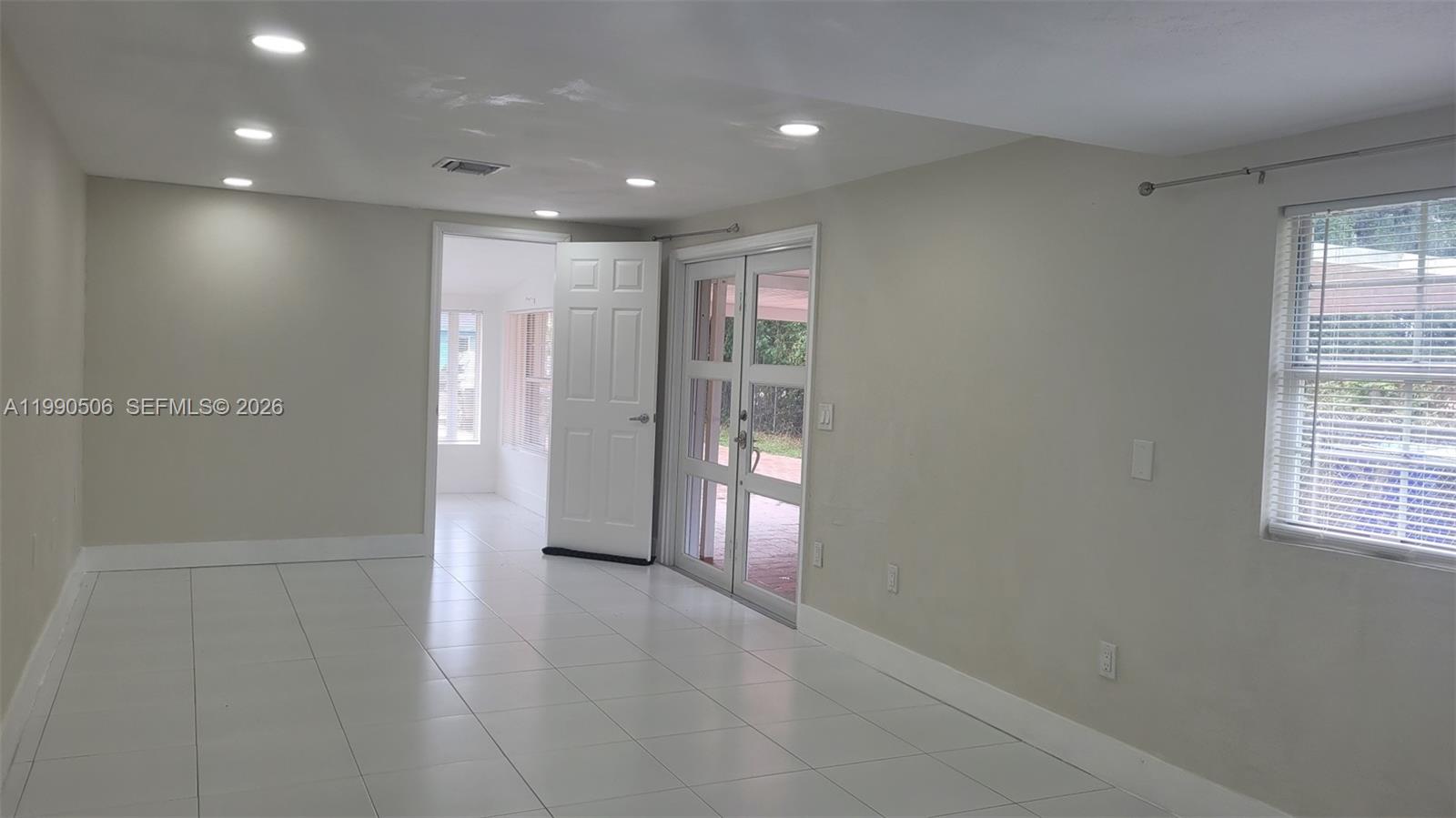 SOUTH HOLLYWOOD AMD PLAT - Residential Lease