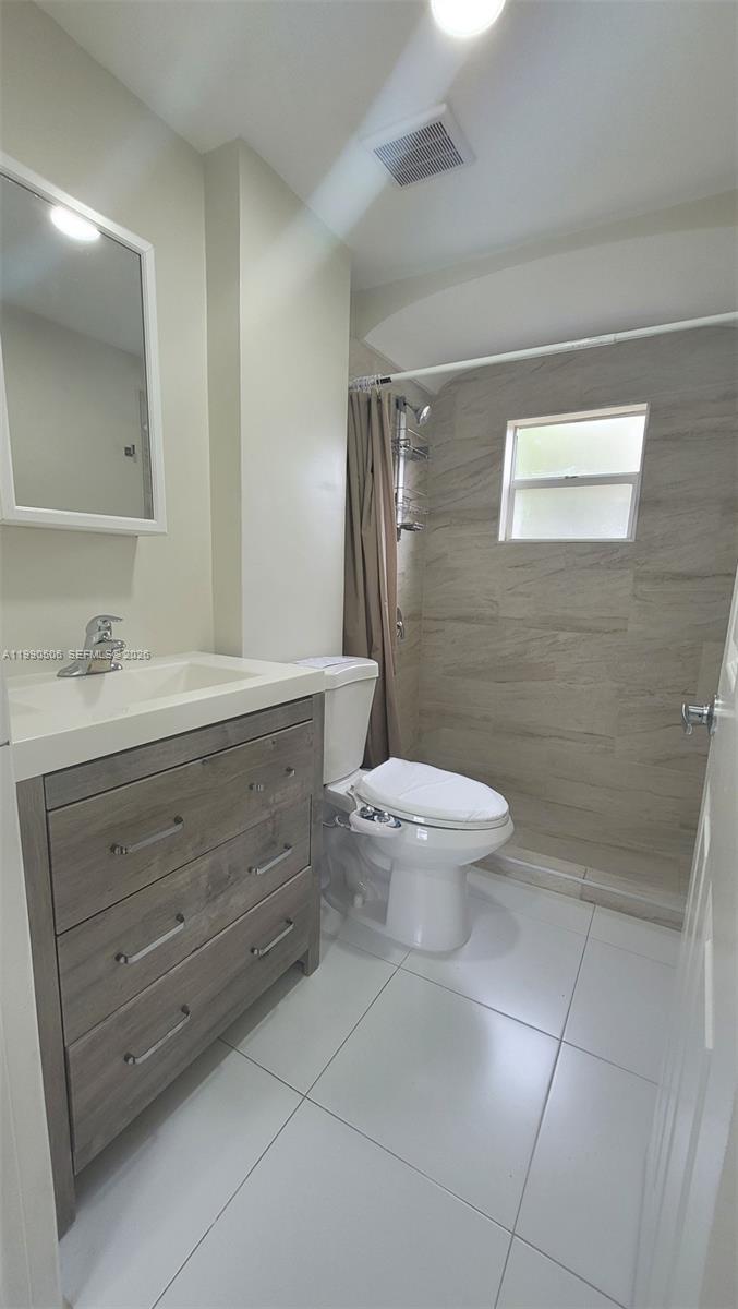 SOUTH HOLLYWOOD AMD PLAT - Residential Lease