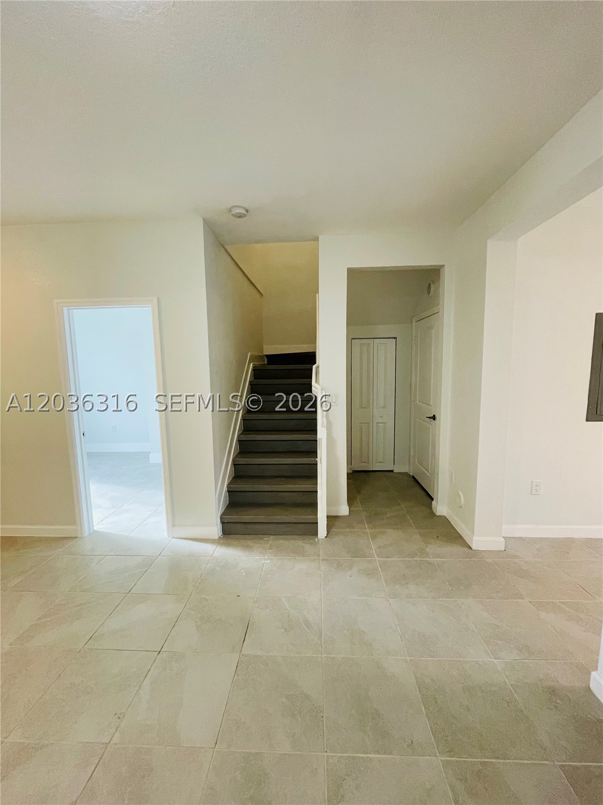 PINE ISLE - Residential Lease