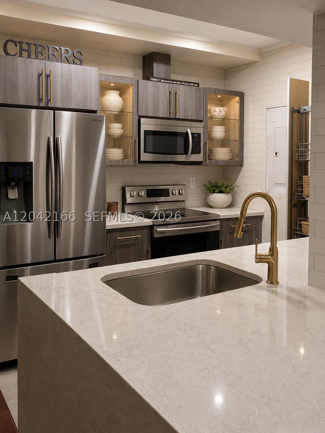 Marquesa Condo - Residential