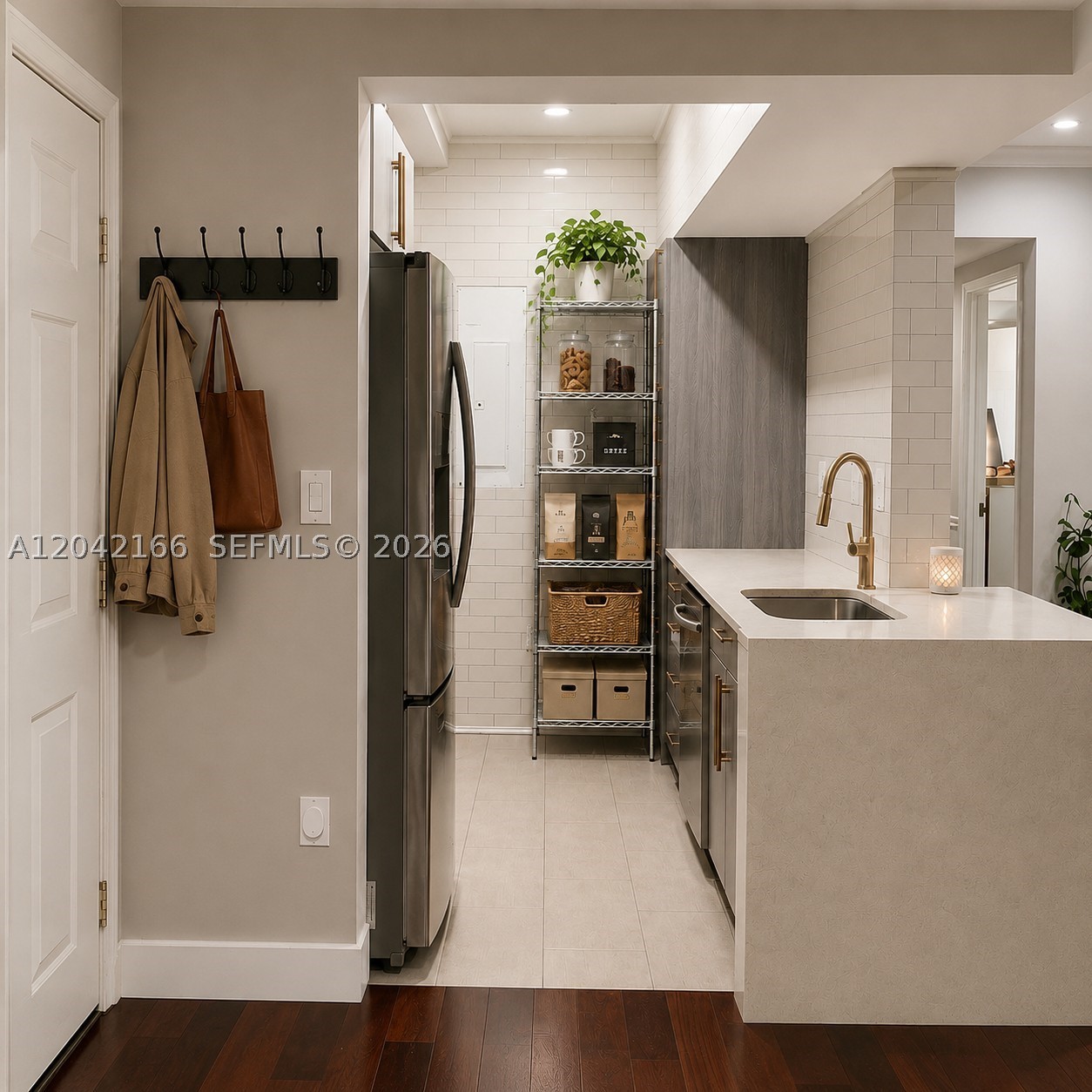 Marquesa Condo - Residential