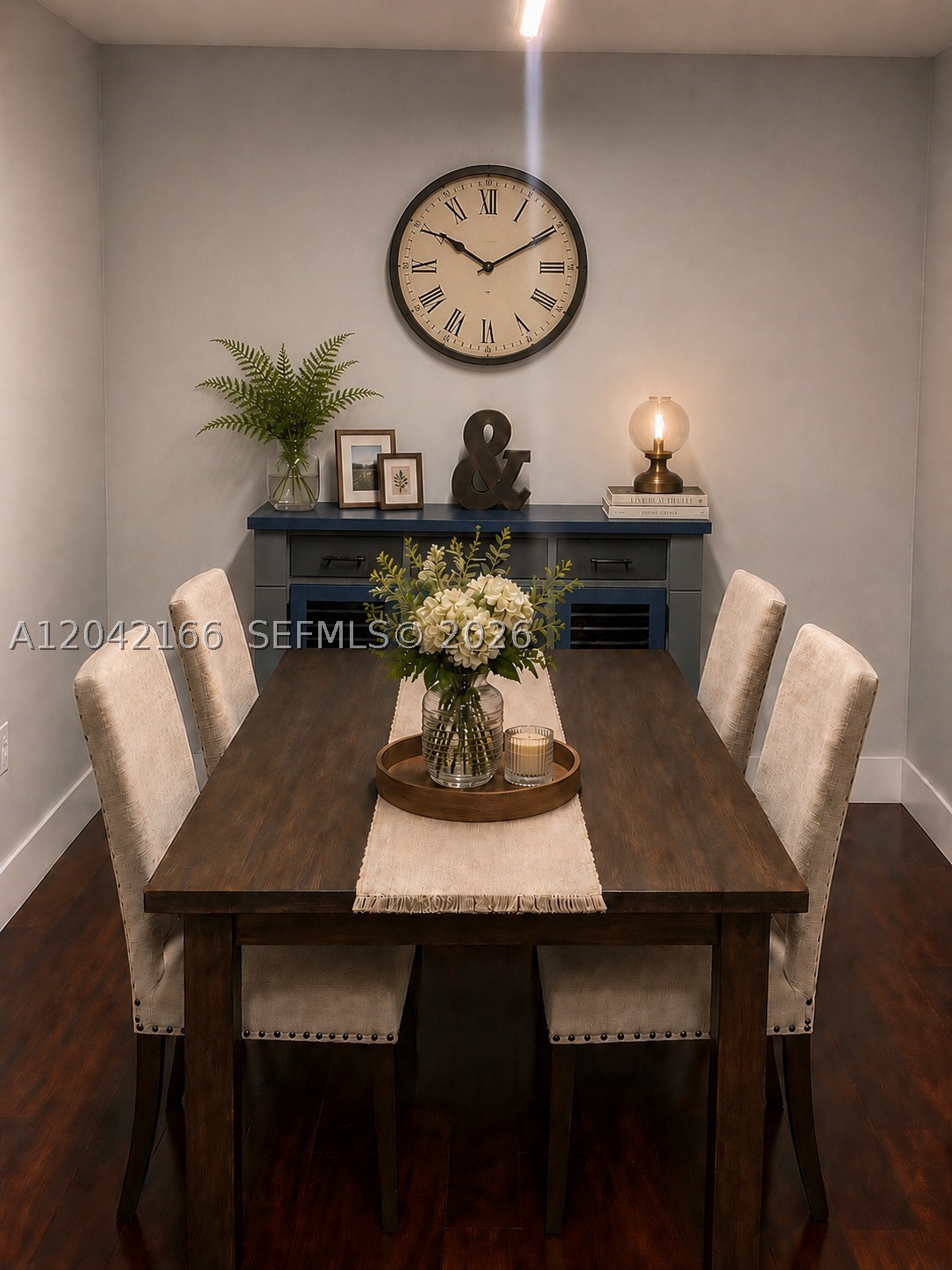 Marquesa Condo - Residential