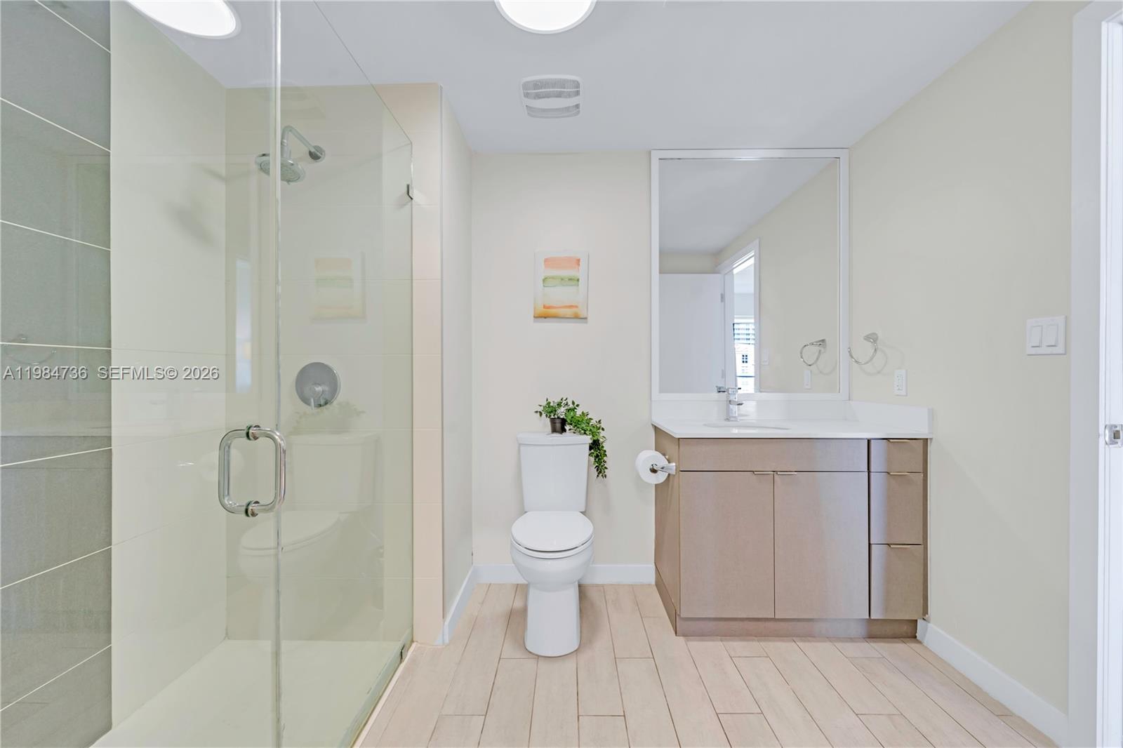 26 EDGEWATER CONDO - Residential Lease