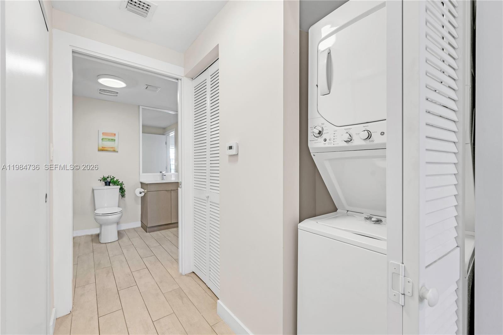 26 EDGEWATER CONDO - Residential Lease