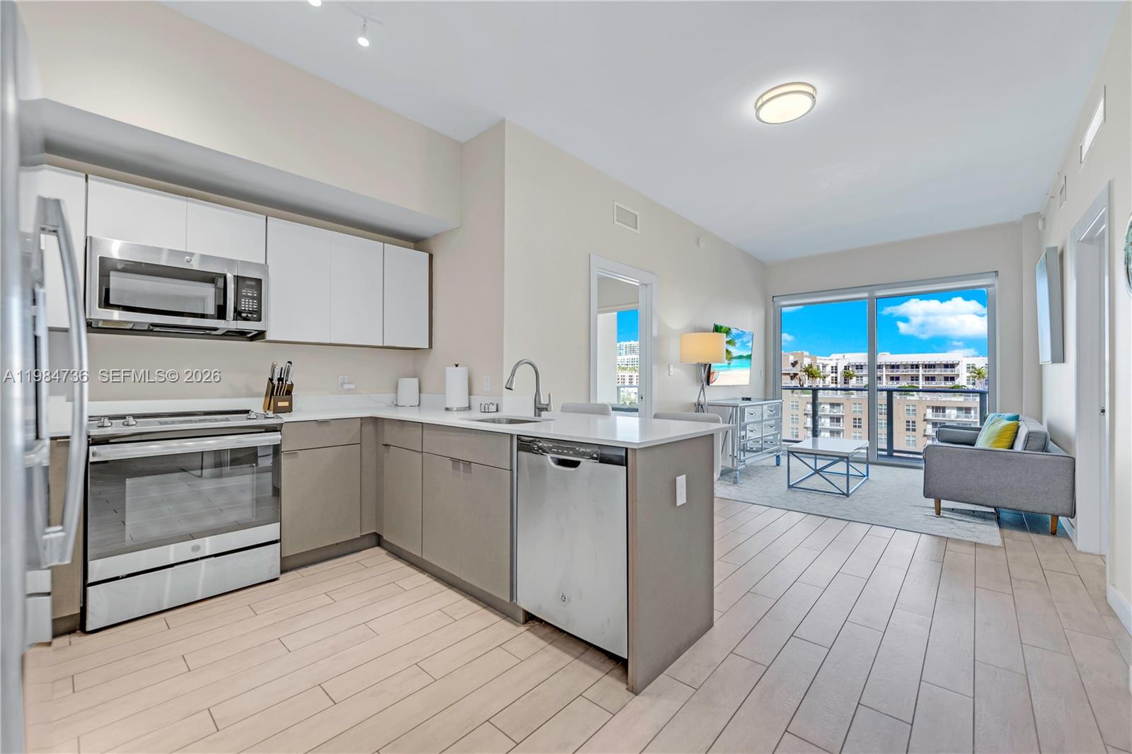 26 EDGEWATER CONDO - Residential Lease