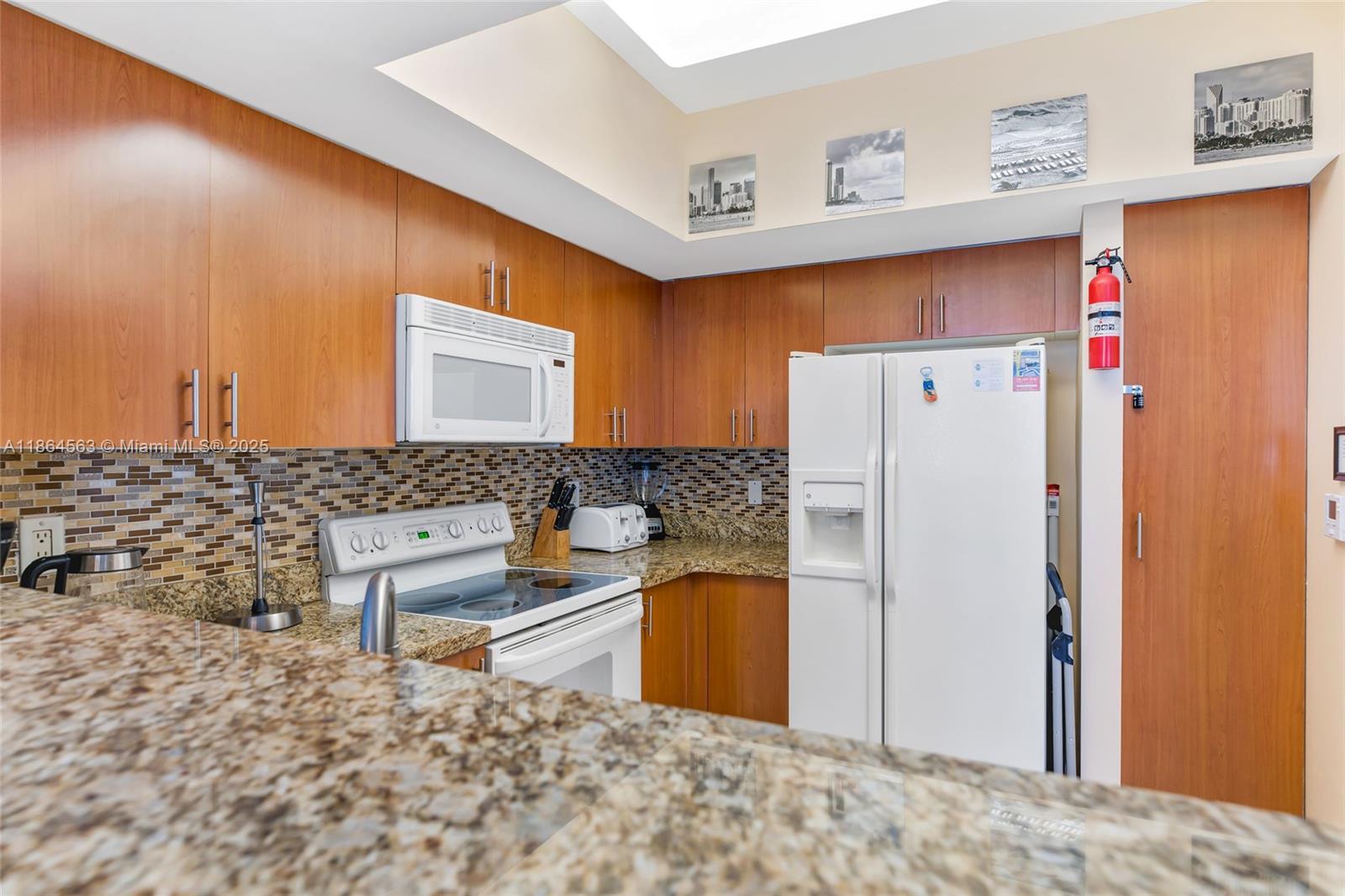 OCEAN POINT BEACH CLUB CO - Residential