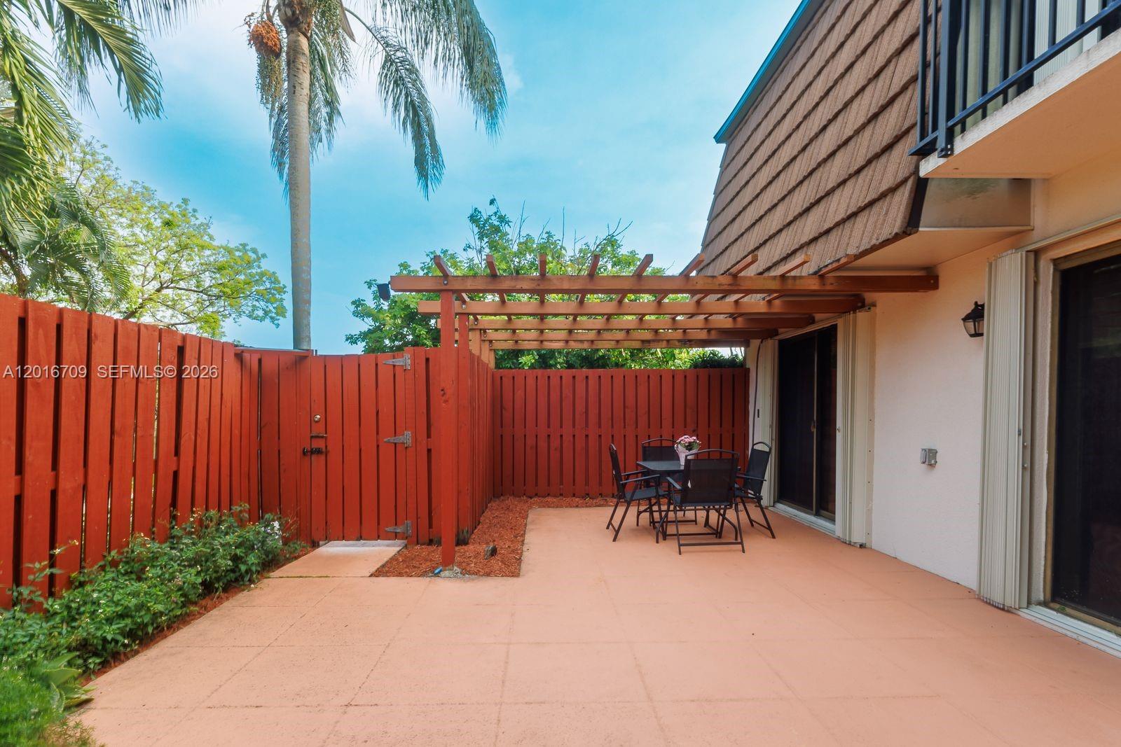 PINE ISLAND RIDGE SECTION - Residential