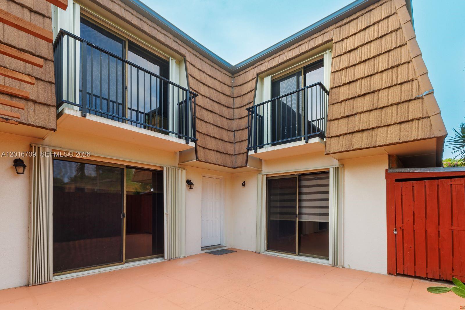 PINE ISLAND RIDGE SECTION - Residential