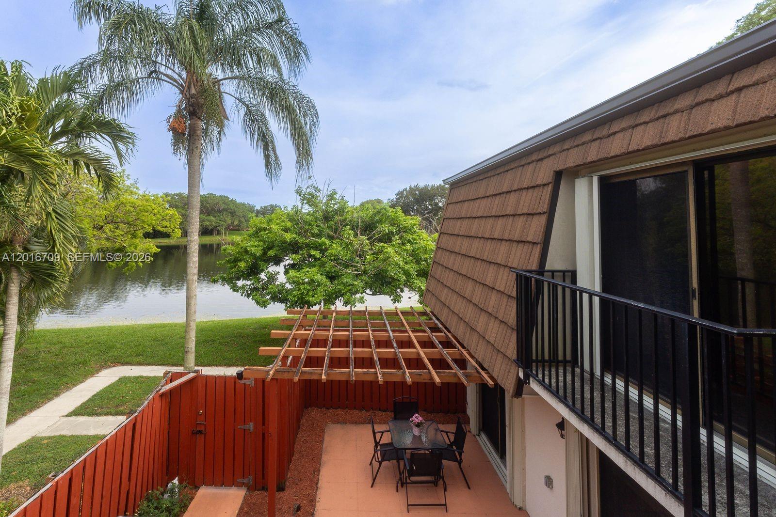 PINE ISLAND RIDGE SECTION - Residential