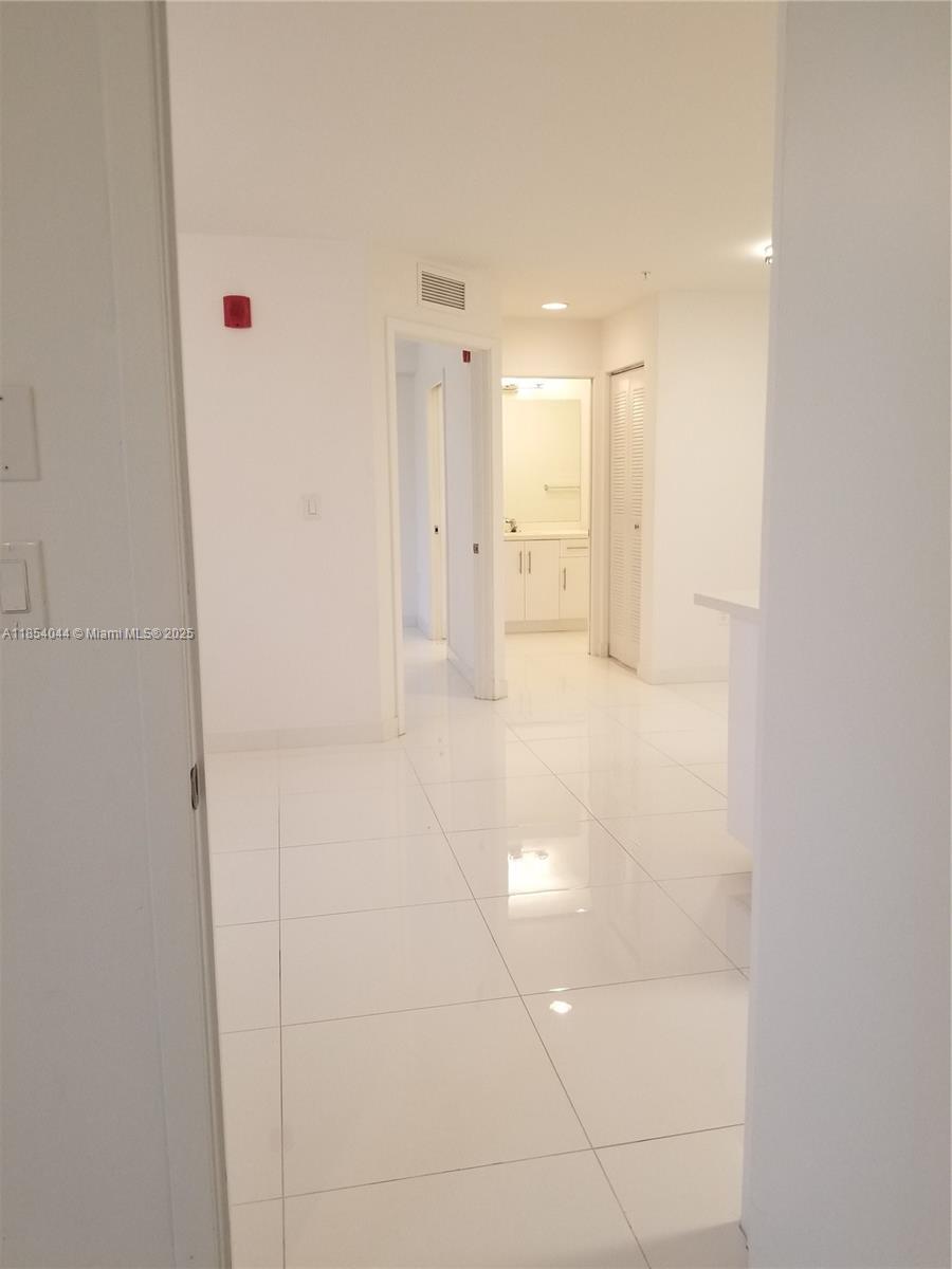 WEITZER AVENTURA PLACE CO - Residential