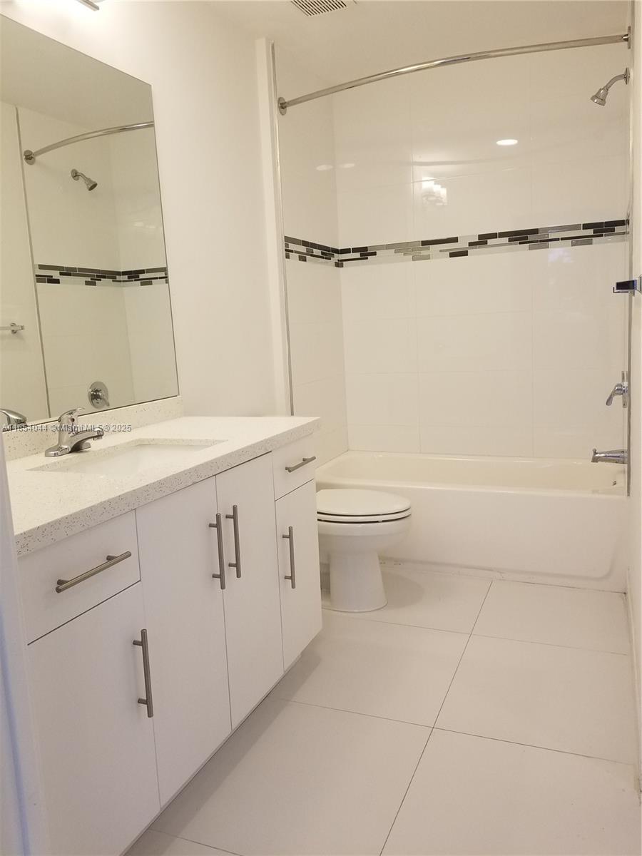 WEITZER AVENTURA PLACE CO - Residential