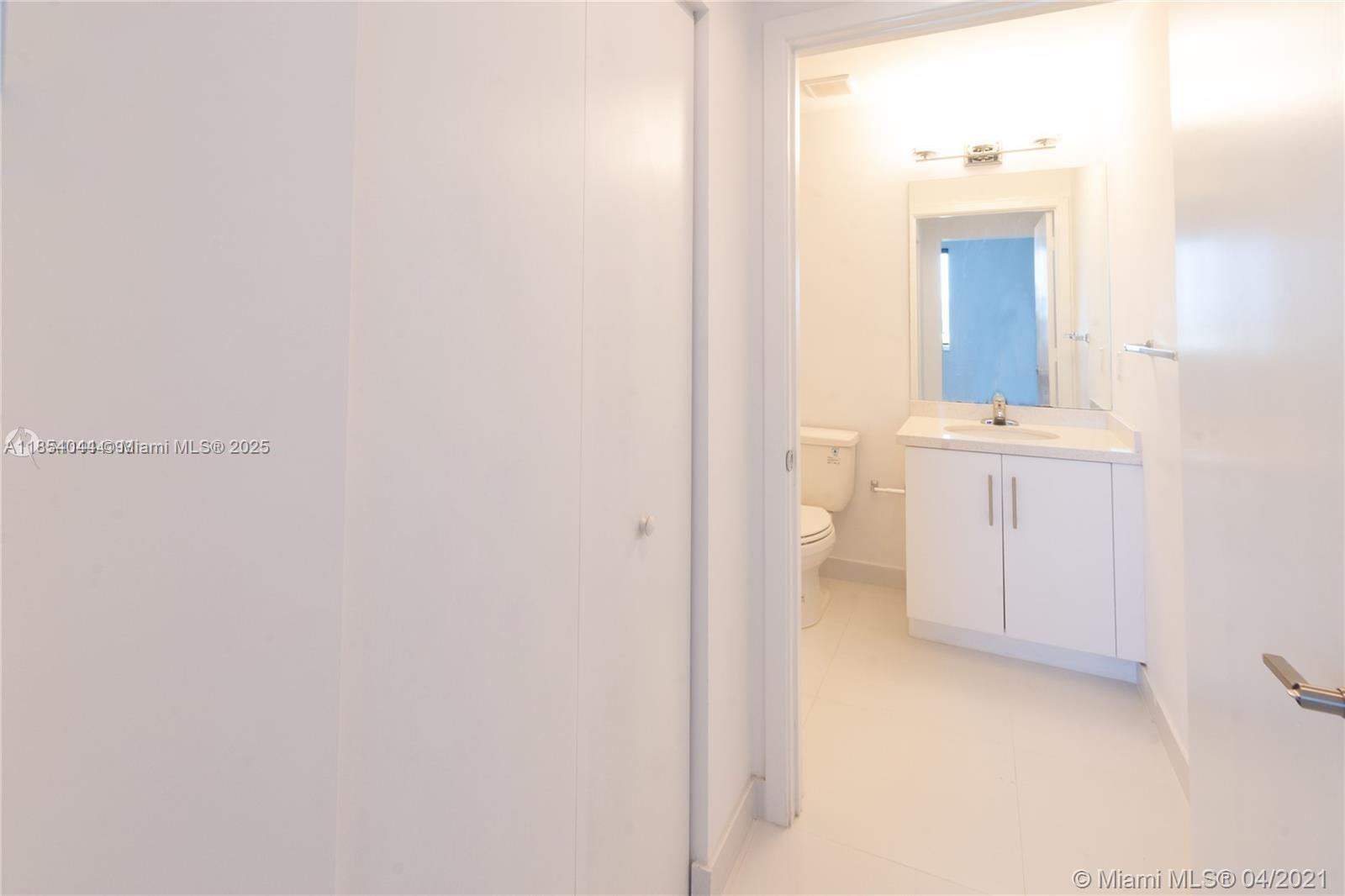 WEITZER AVENTURA PLACE CO - Residential