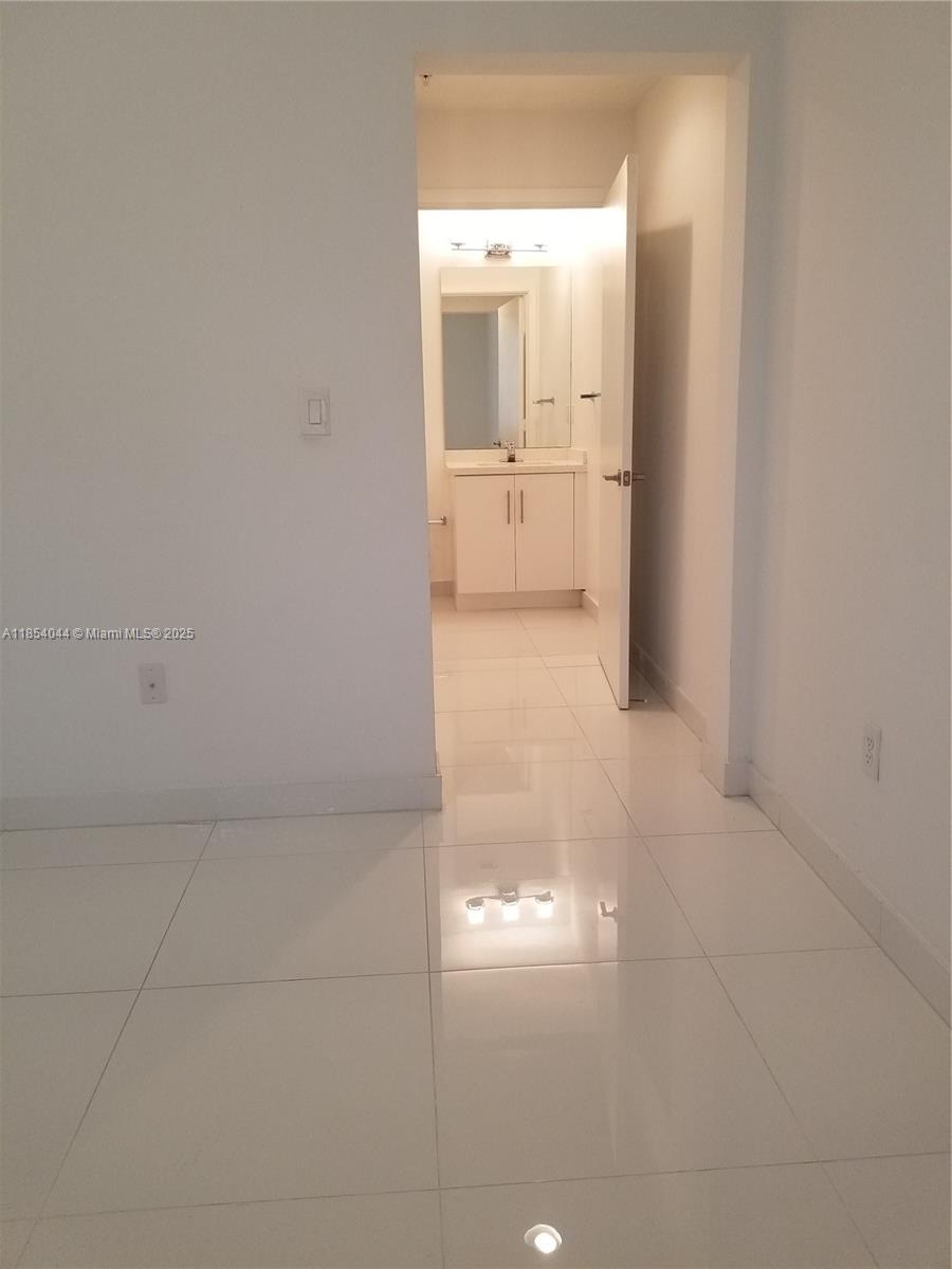 WEITZER AVENTURA PLACE CO - Residential