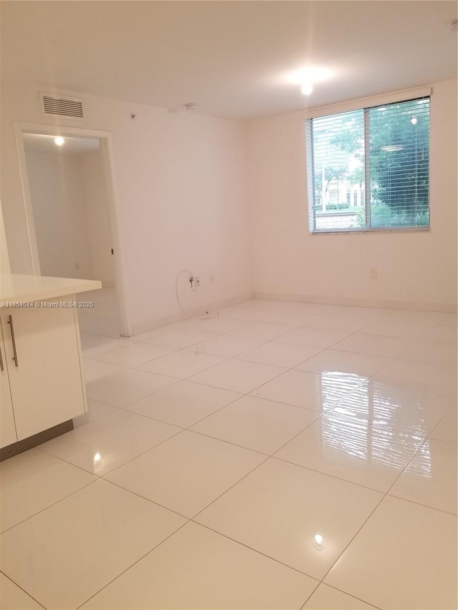 WEITZER AVENTURA PLACE CO - Residential