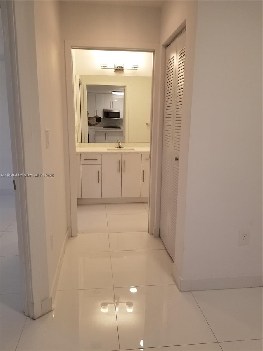 WEITZER AVENTURA PLACE CO - Residential