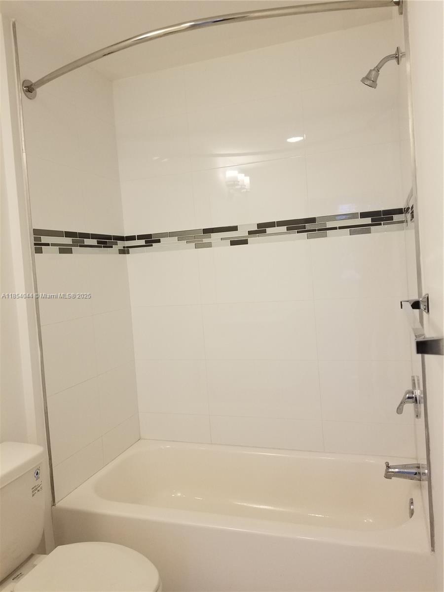 WEITZER AVENTURA PLACE CO - Residential
