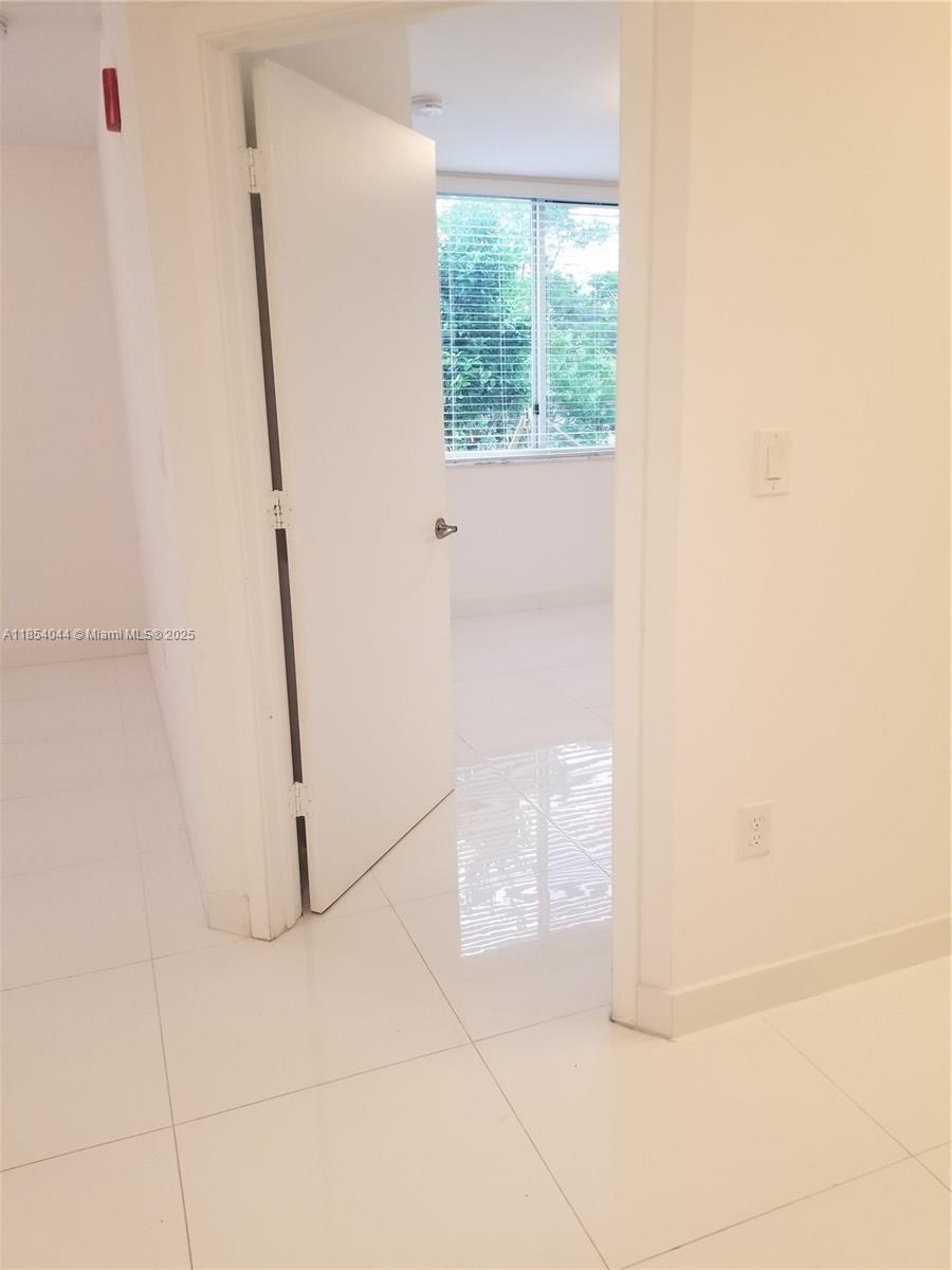 WEITZER AVENTURA PLACE CO - Residential